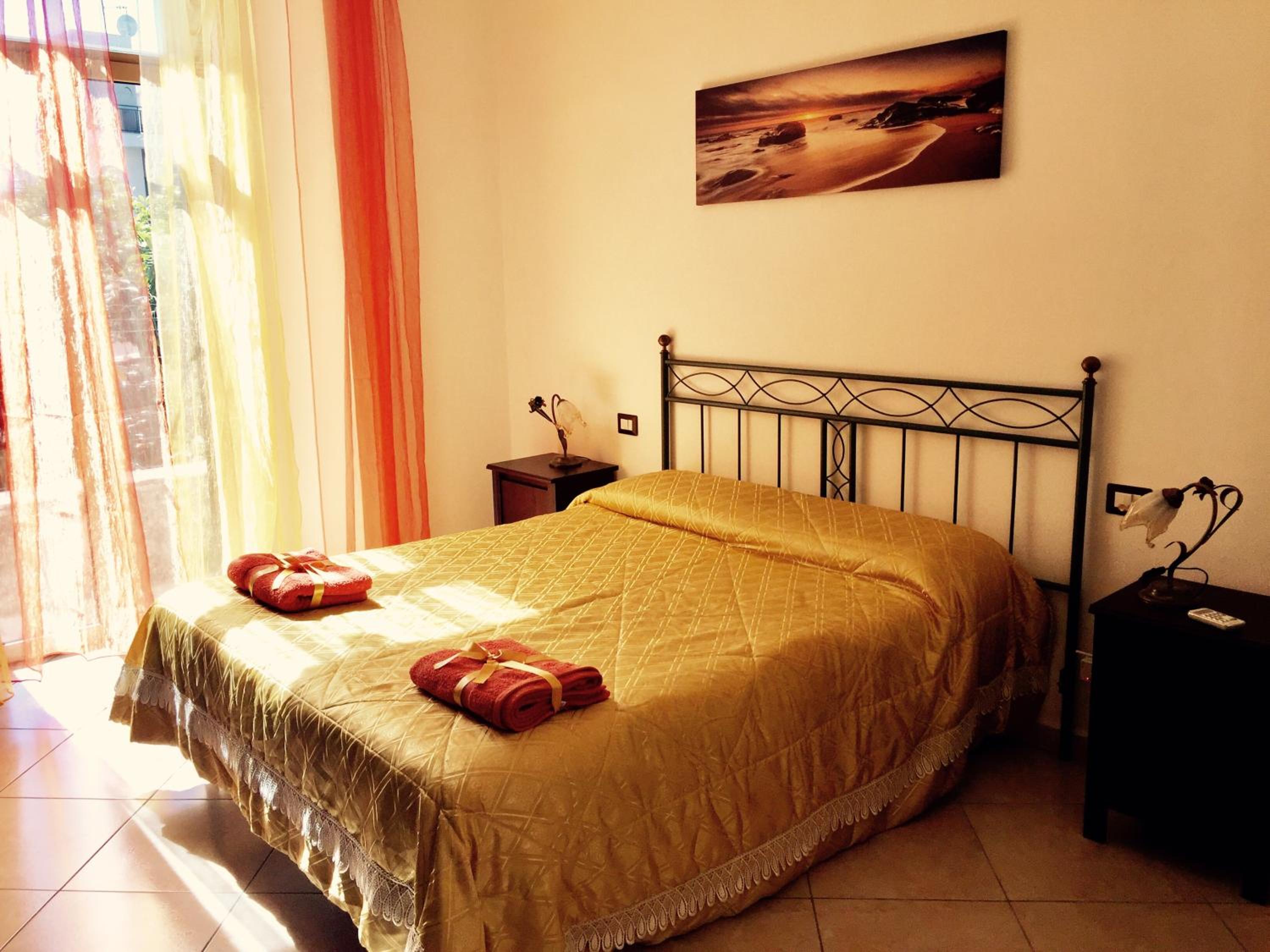 Double Room with Private Bathroom photo 1