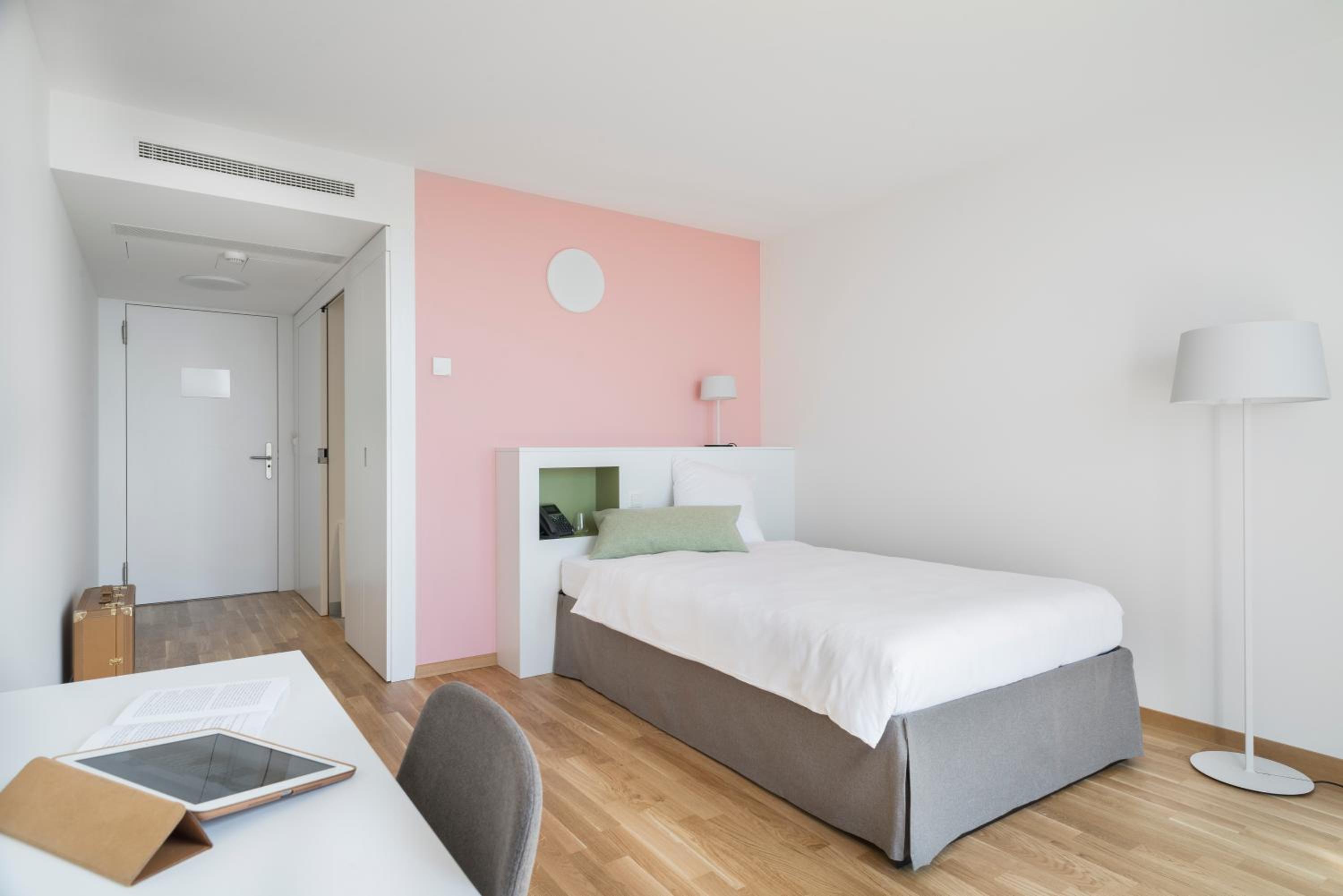 Single Room photo 2