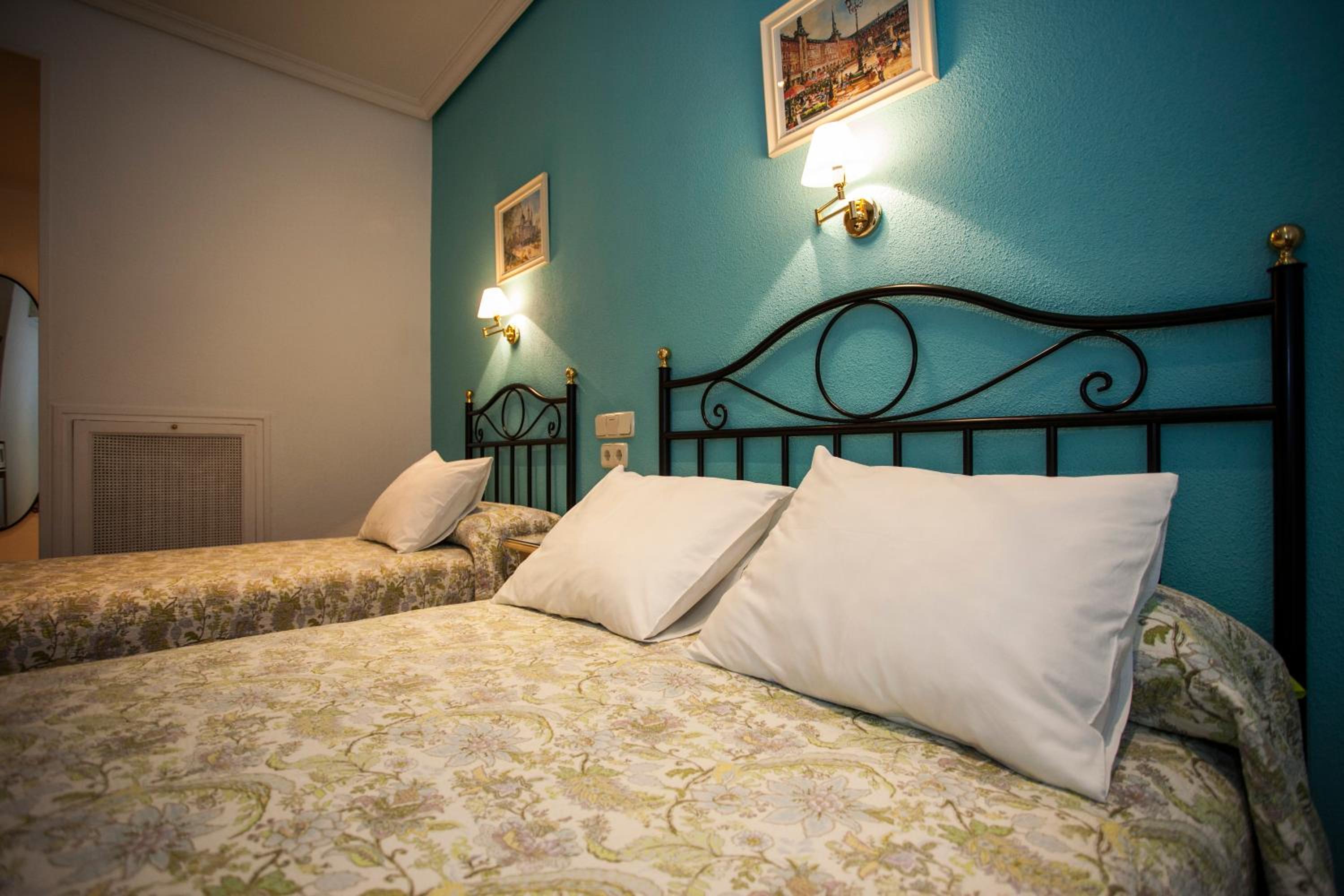Habitación familiar con baño privado