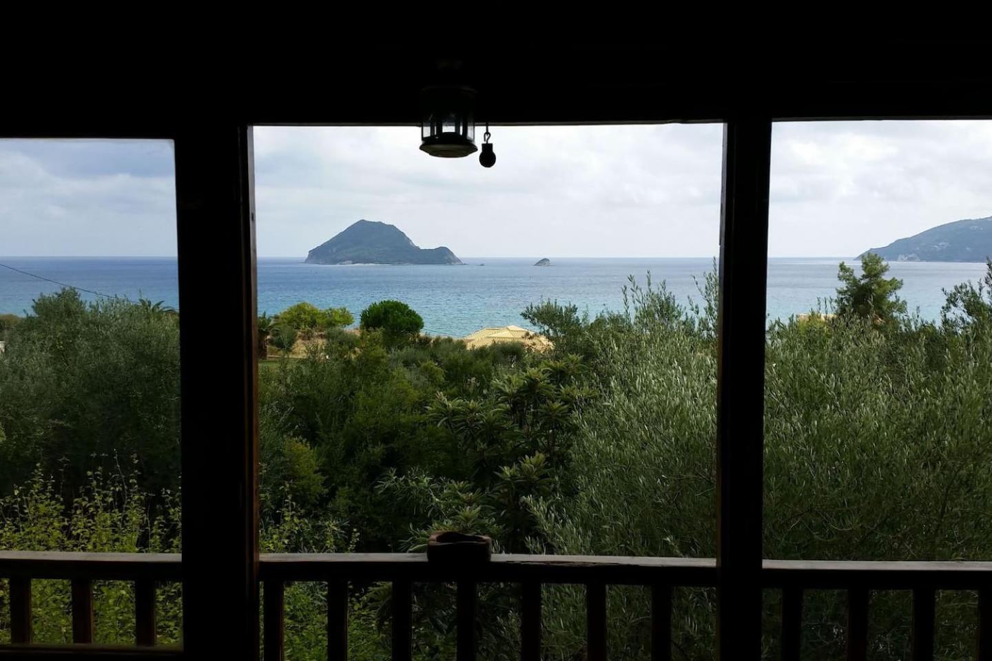 Villa - Beach Front photo 2
