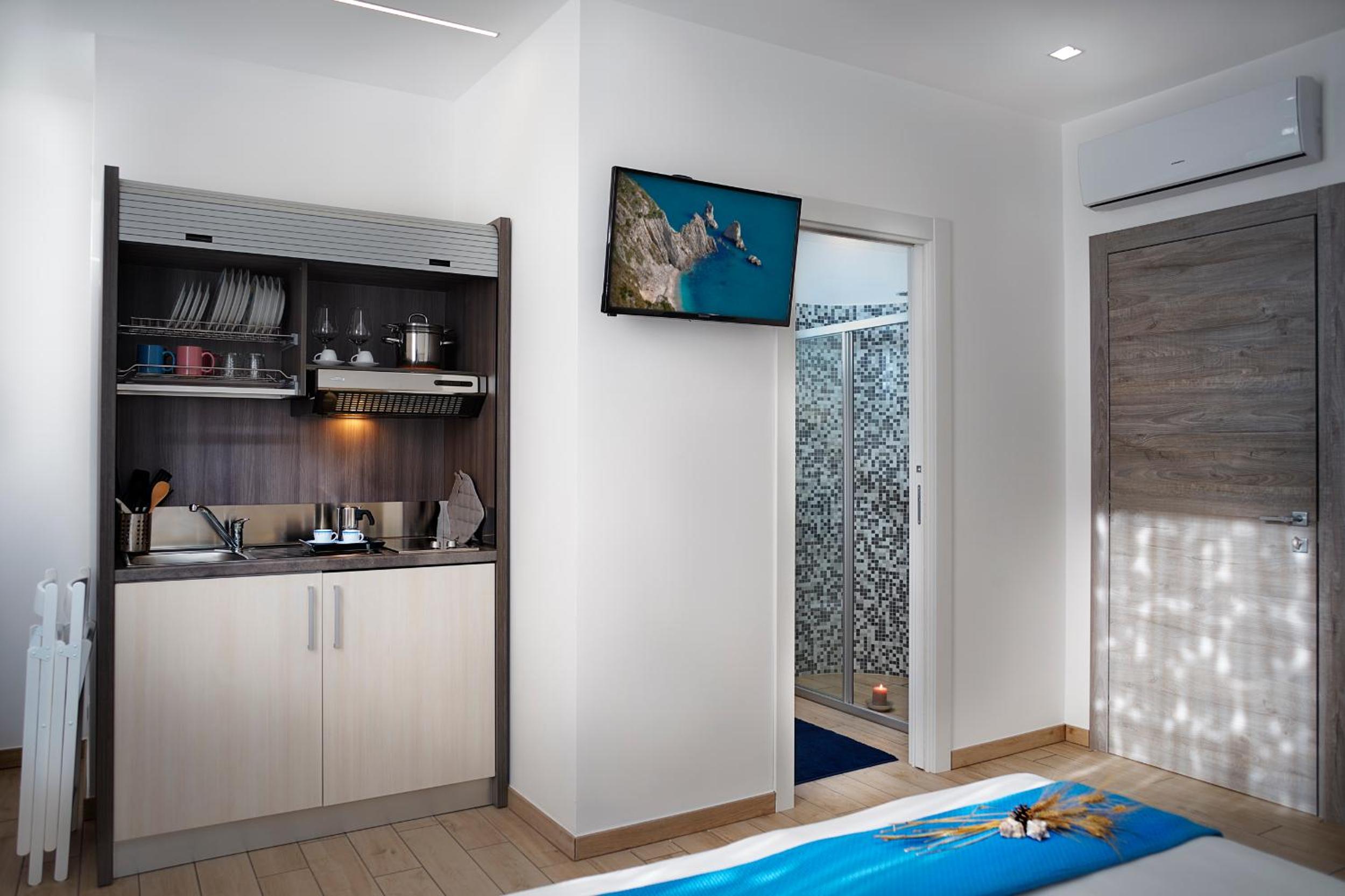 Double Room with Kitchenette photo 3