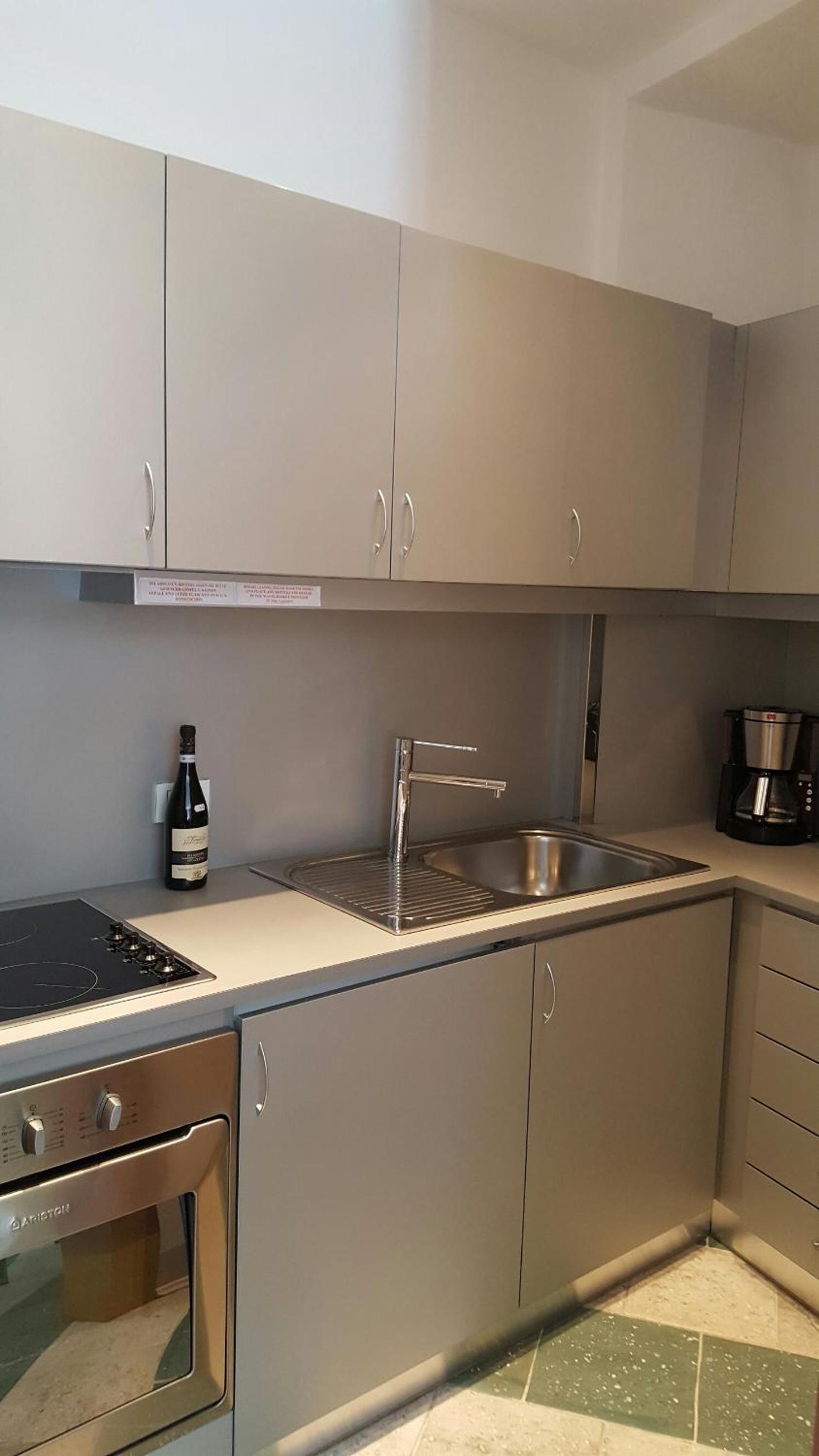 One-Bedroom Apartment - Separate Building - Photo 18