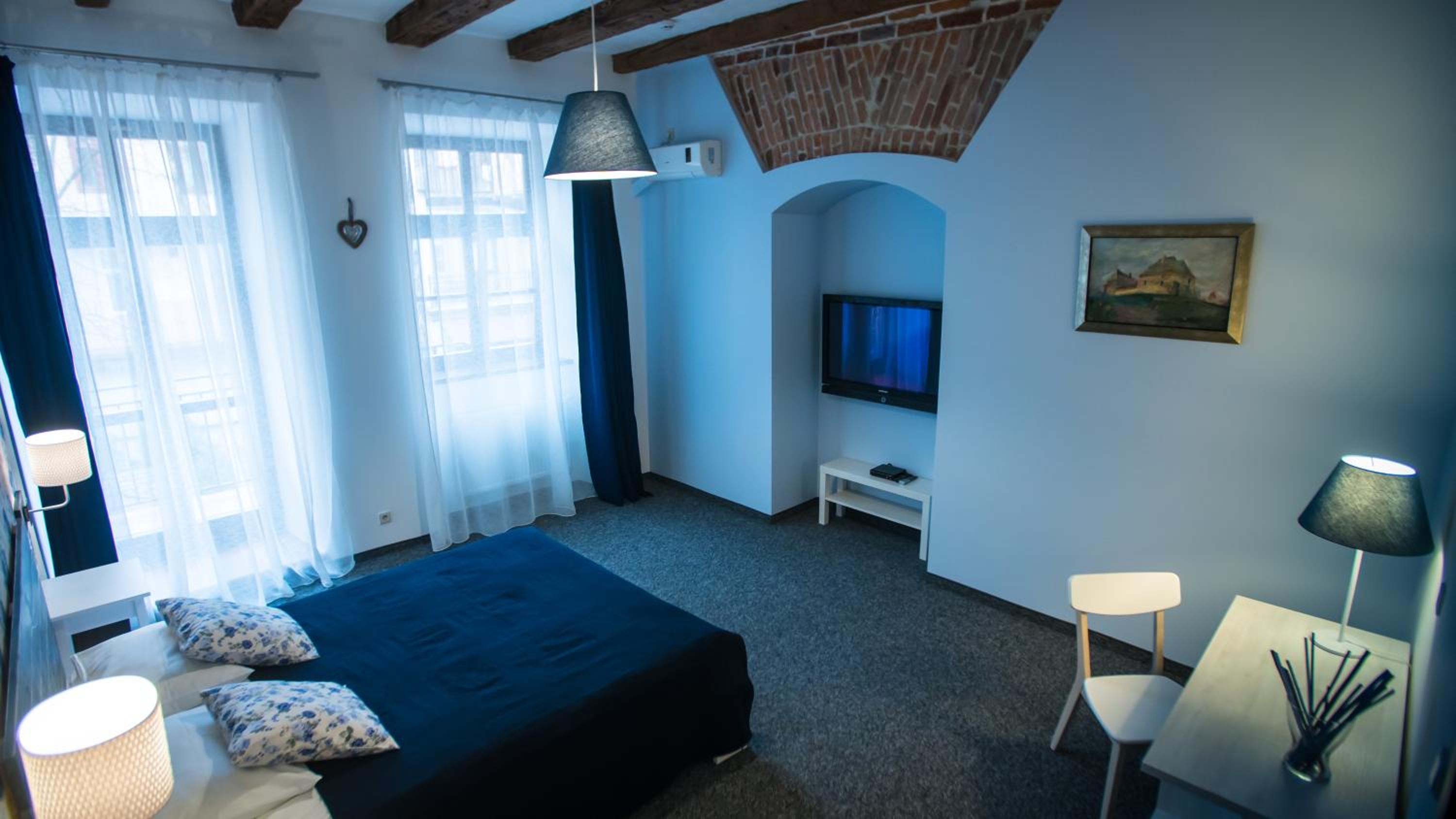 Deluxe Double Room with Balcony photo 3
