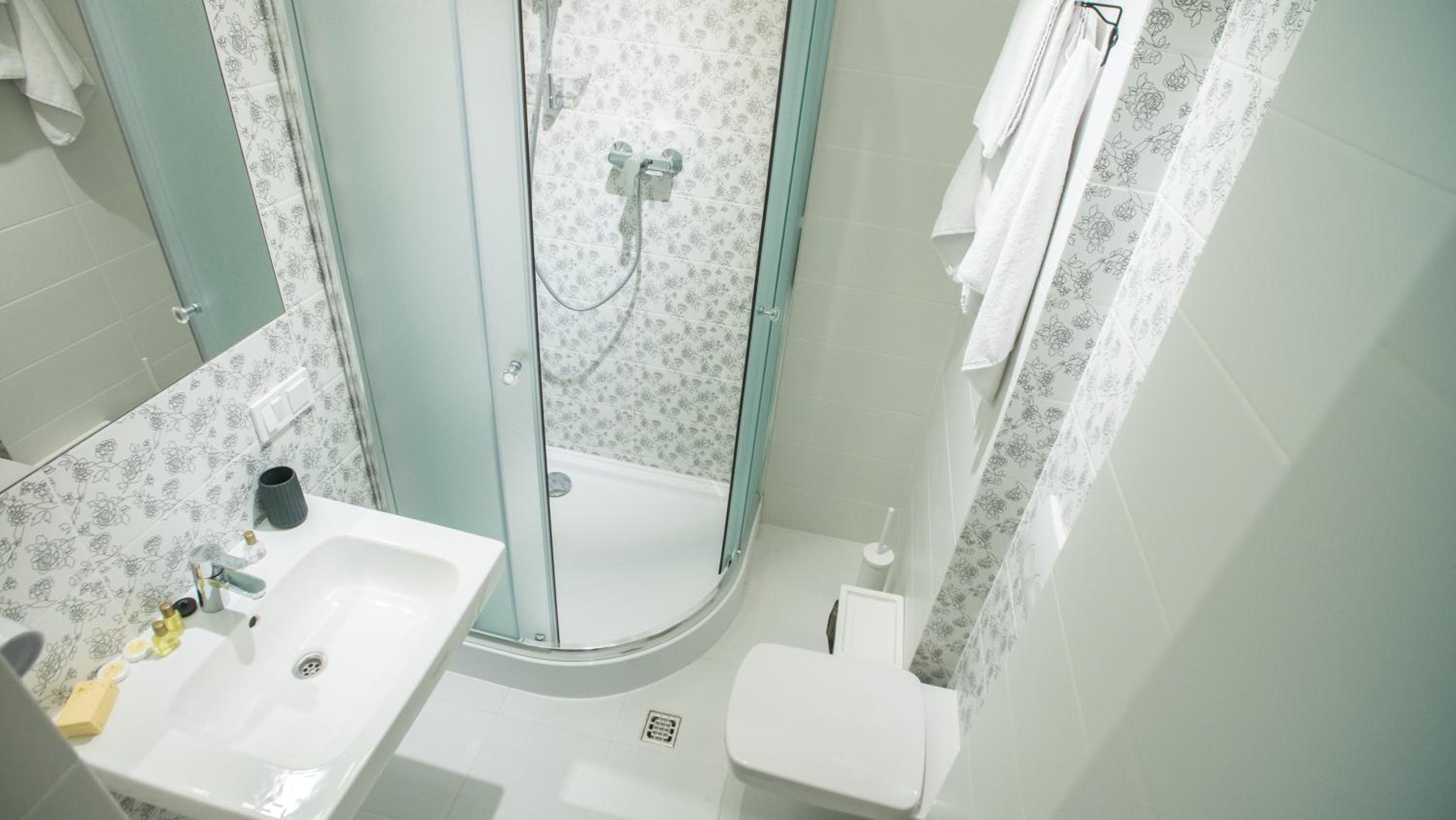 Deluxe Double Room with Balcony photo 2