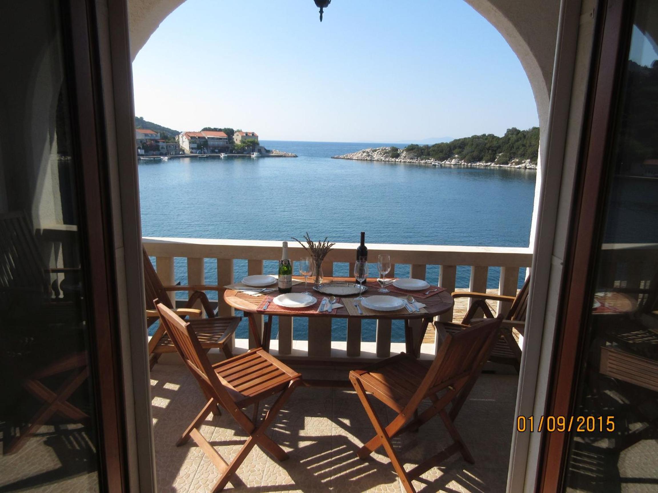 Apartment with Sea View photo 3