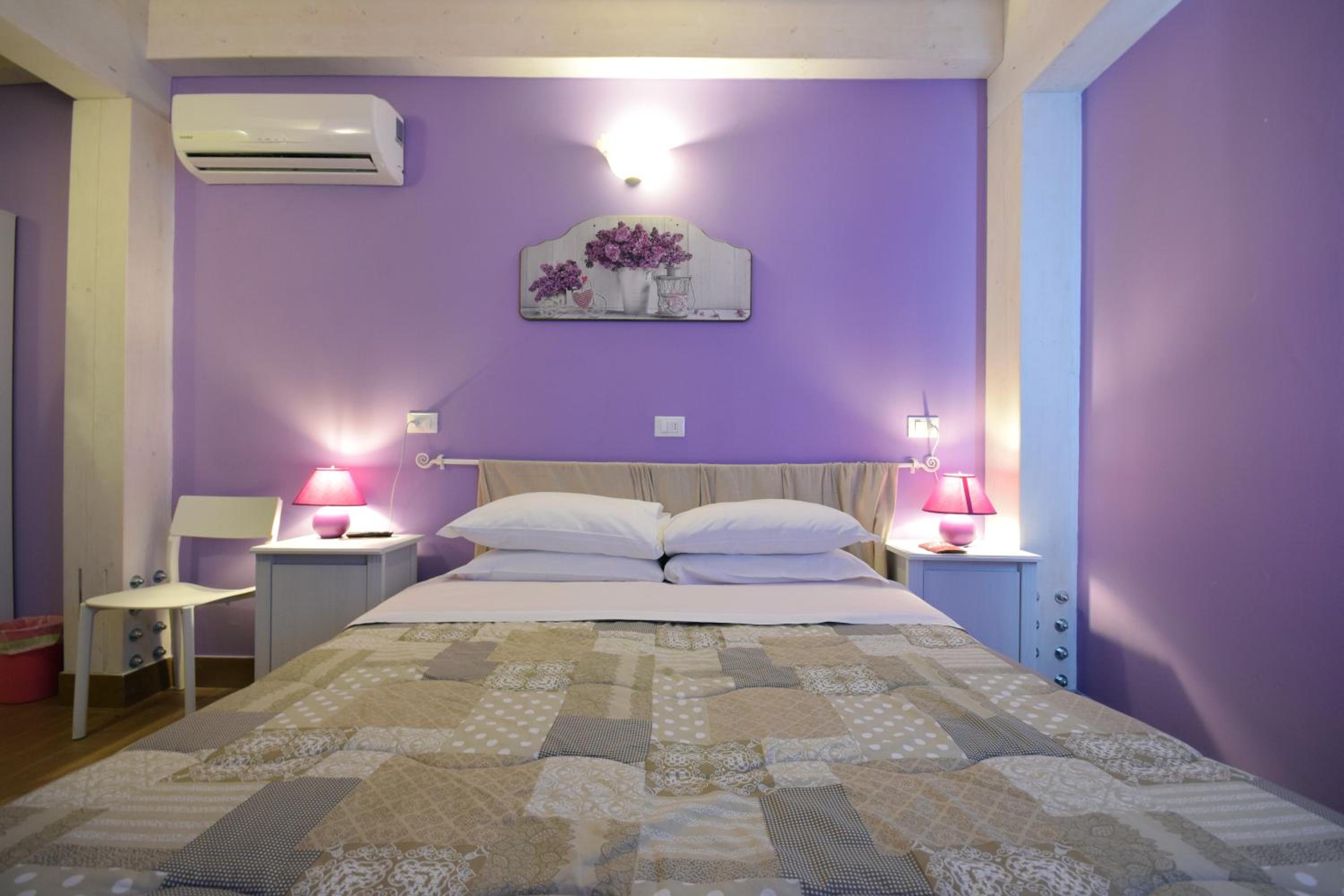 Double Room with Private Bathroom photo 1
