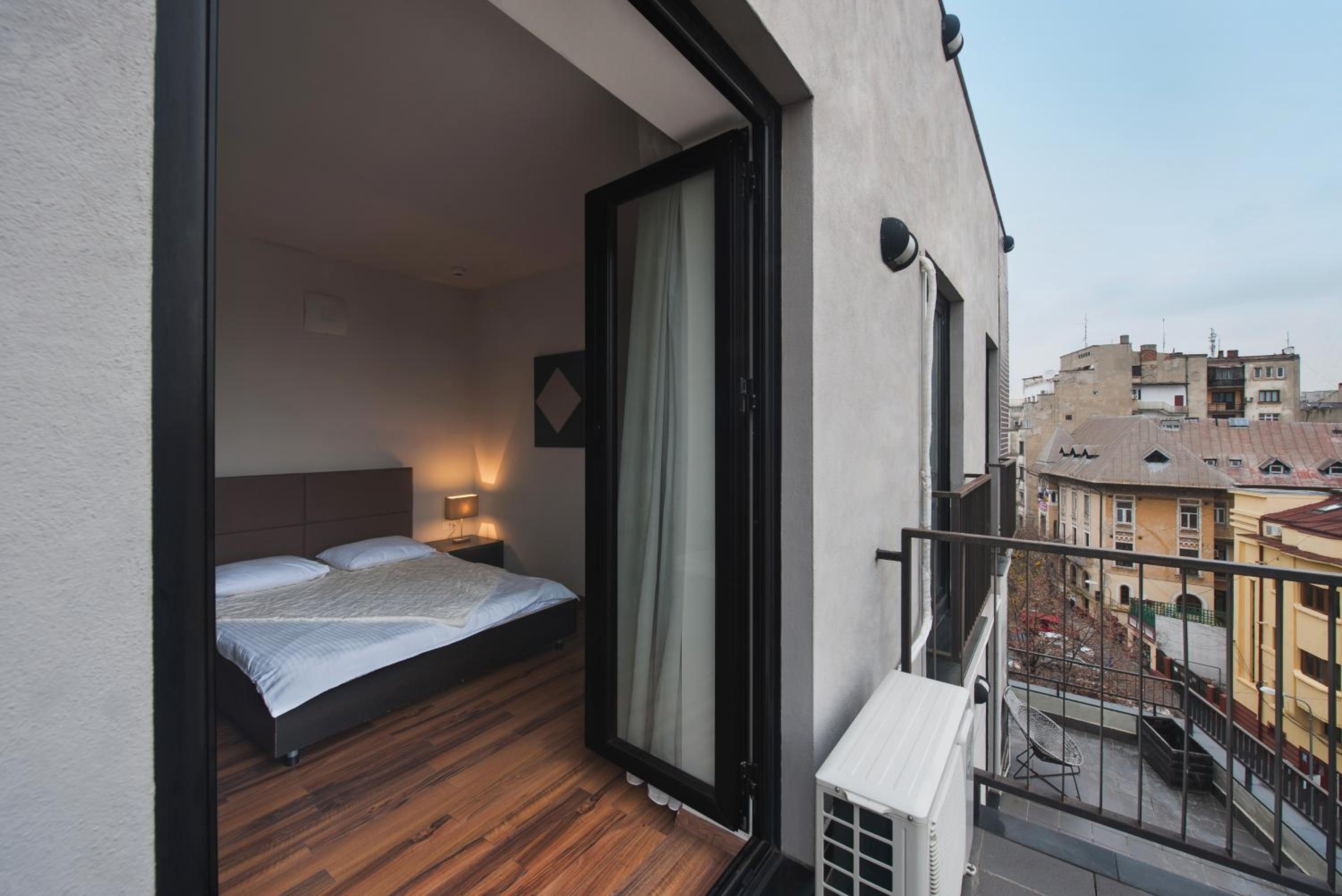 Double Room - Photo 2