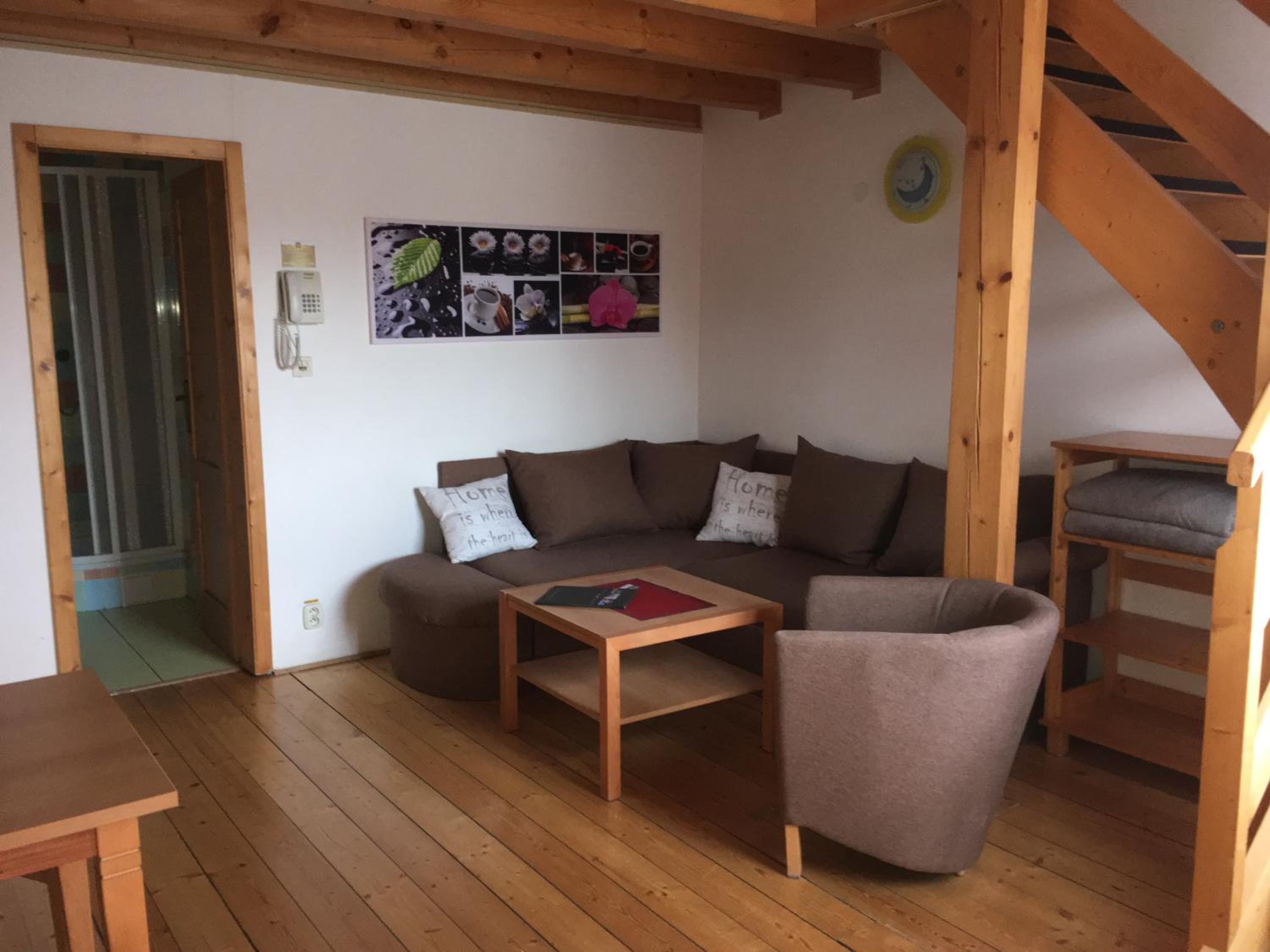 Apartment with Balcony - Photo 22