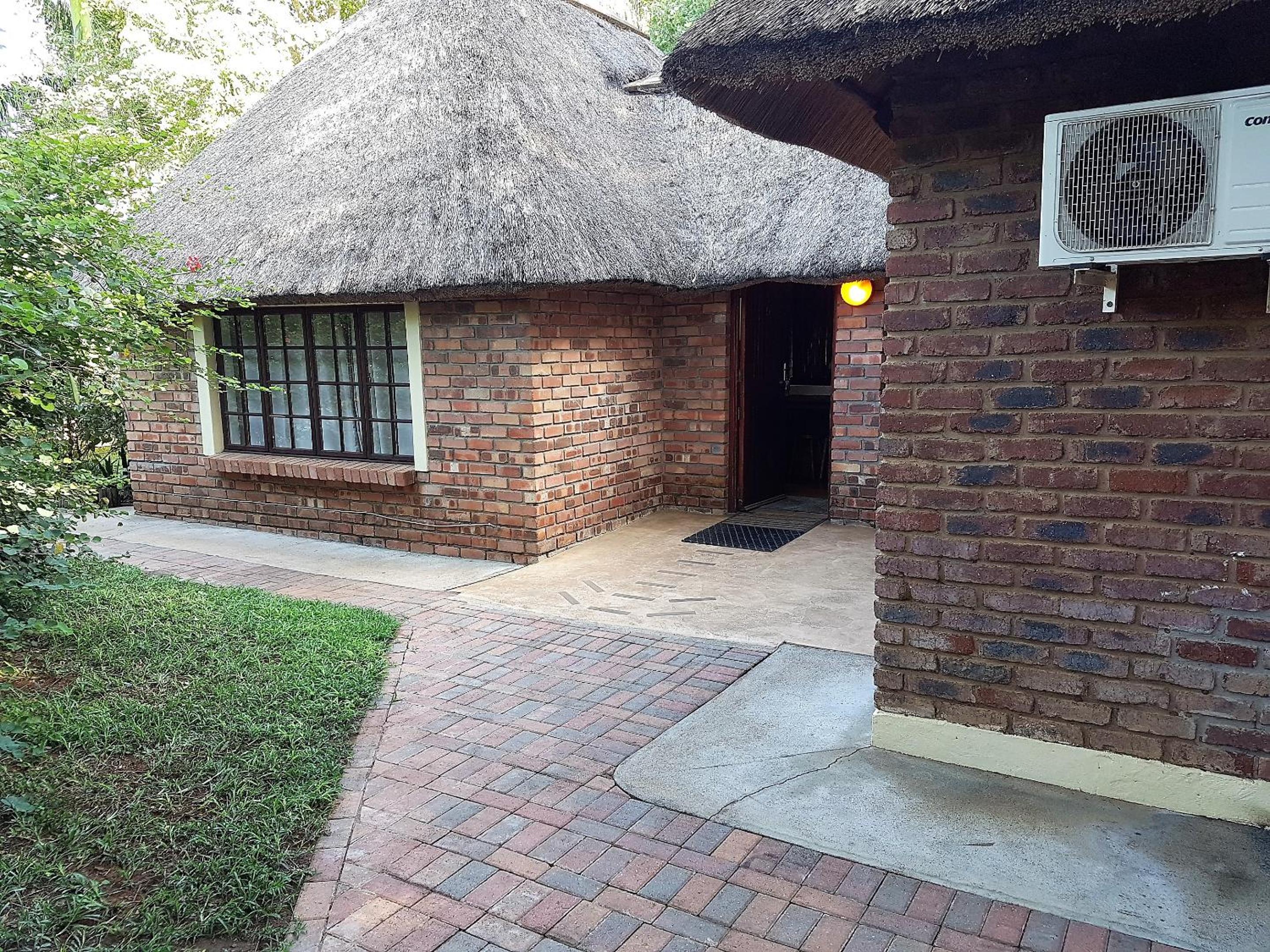 Three-Bedroom Chalet - Photo 2