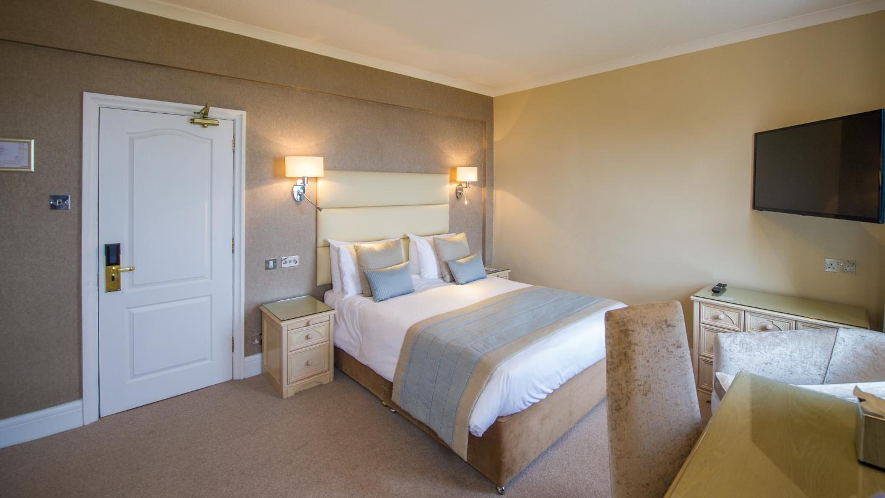 Double or Twin Room photo 1