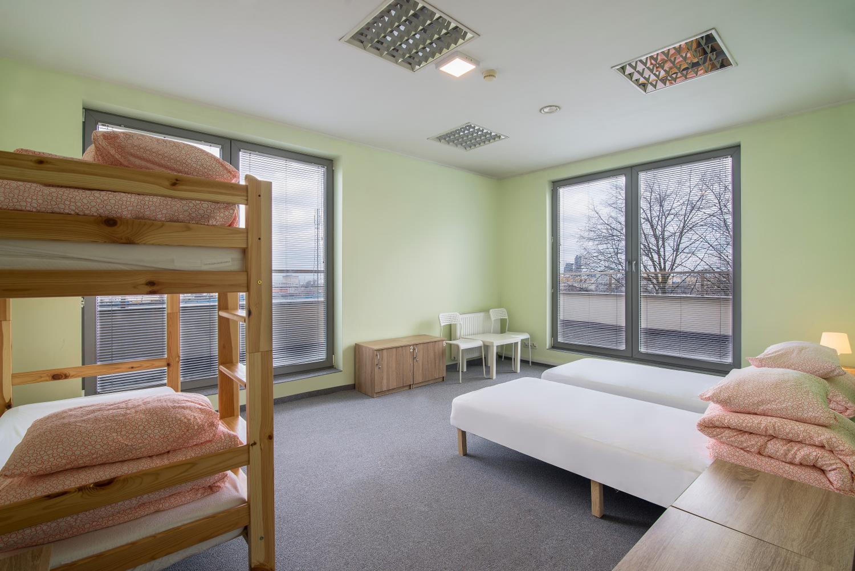 Economy Quadruple Room - Photo 1