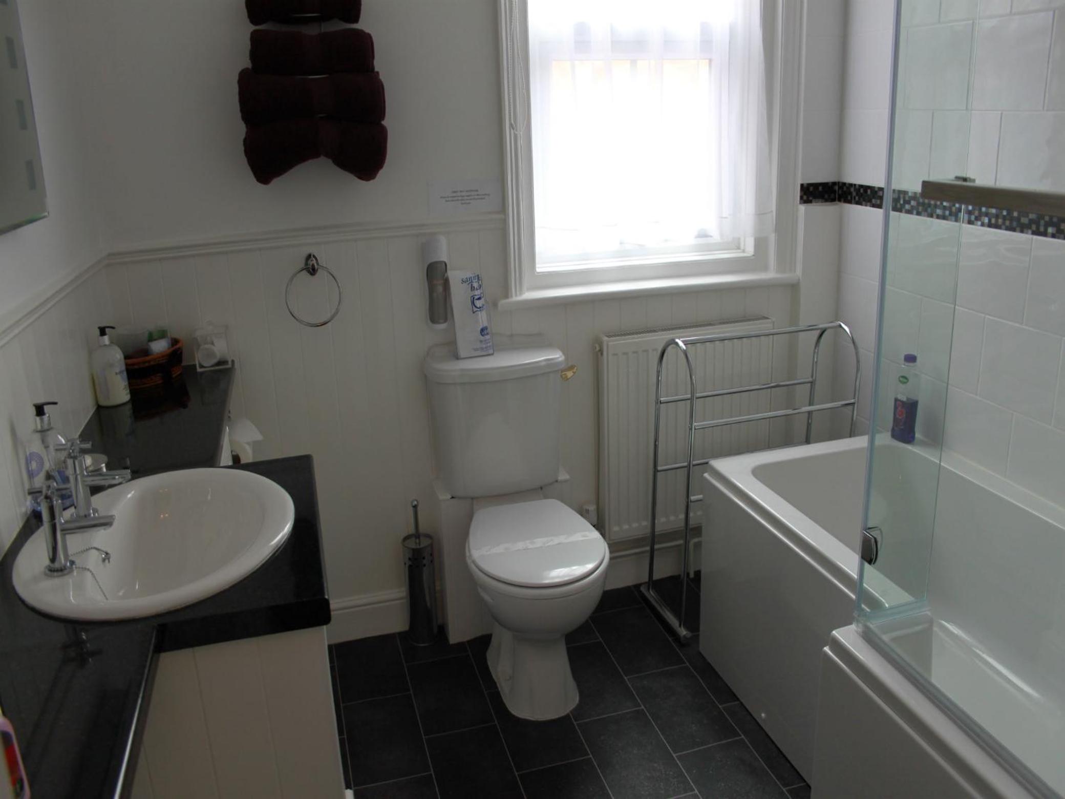 Deluxe King Room photo 2