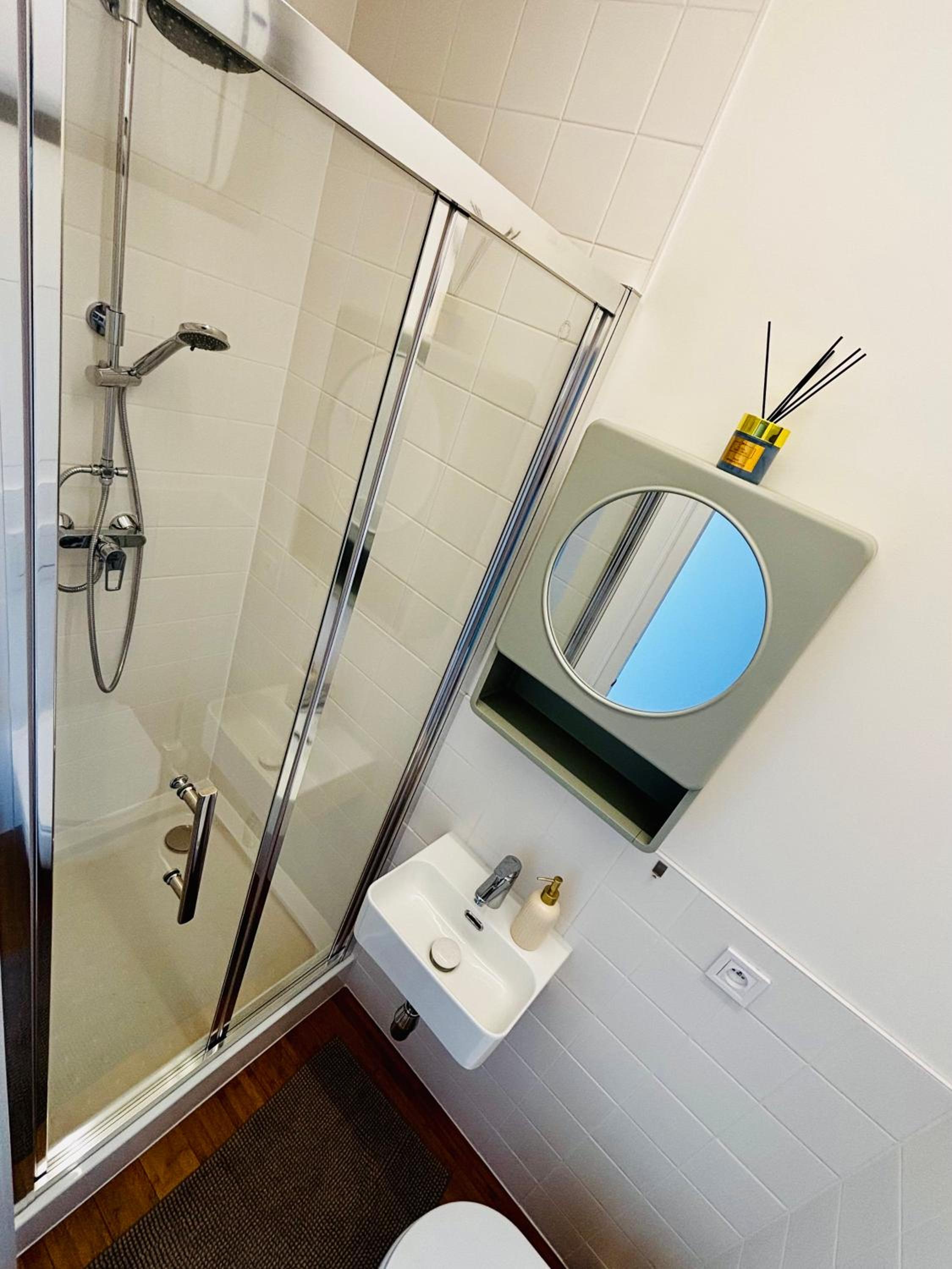 Deluxe Double Room with Balcony photo 2
