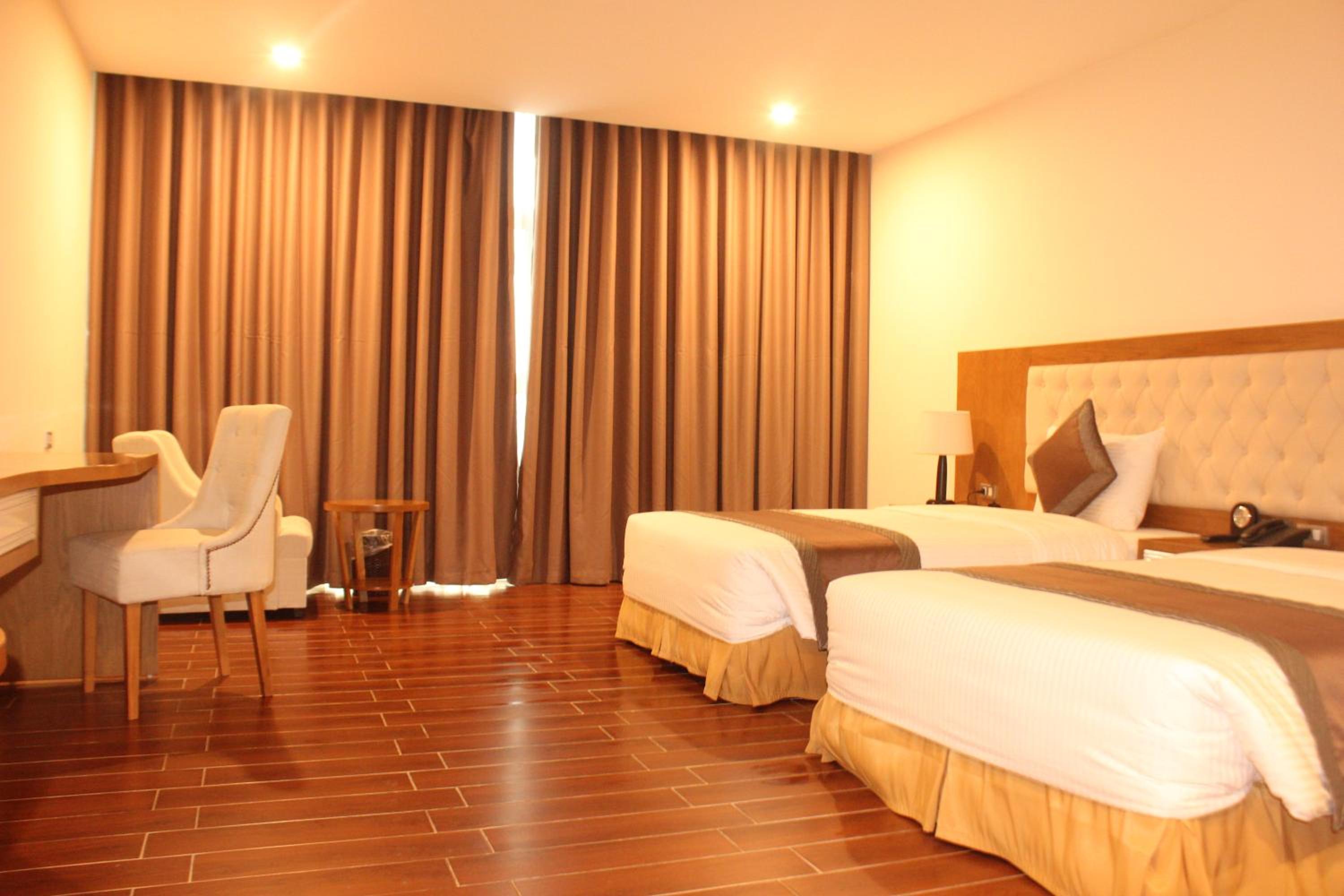Deluxe Twin Room photo 3