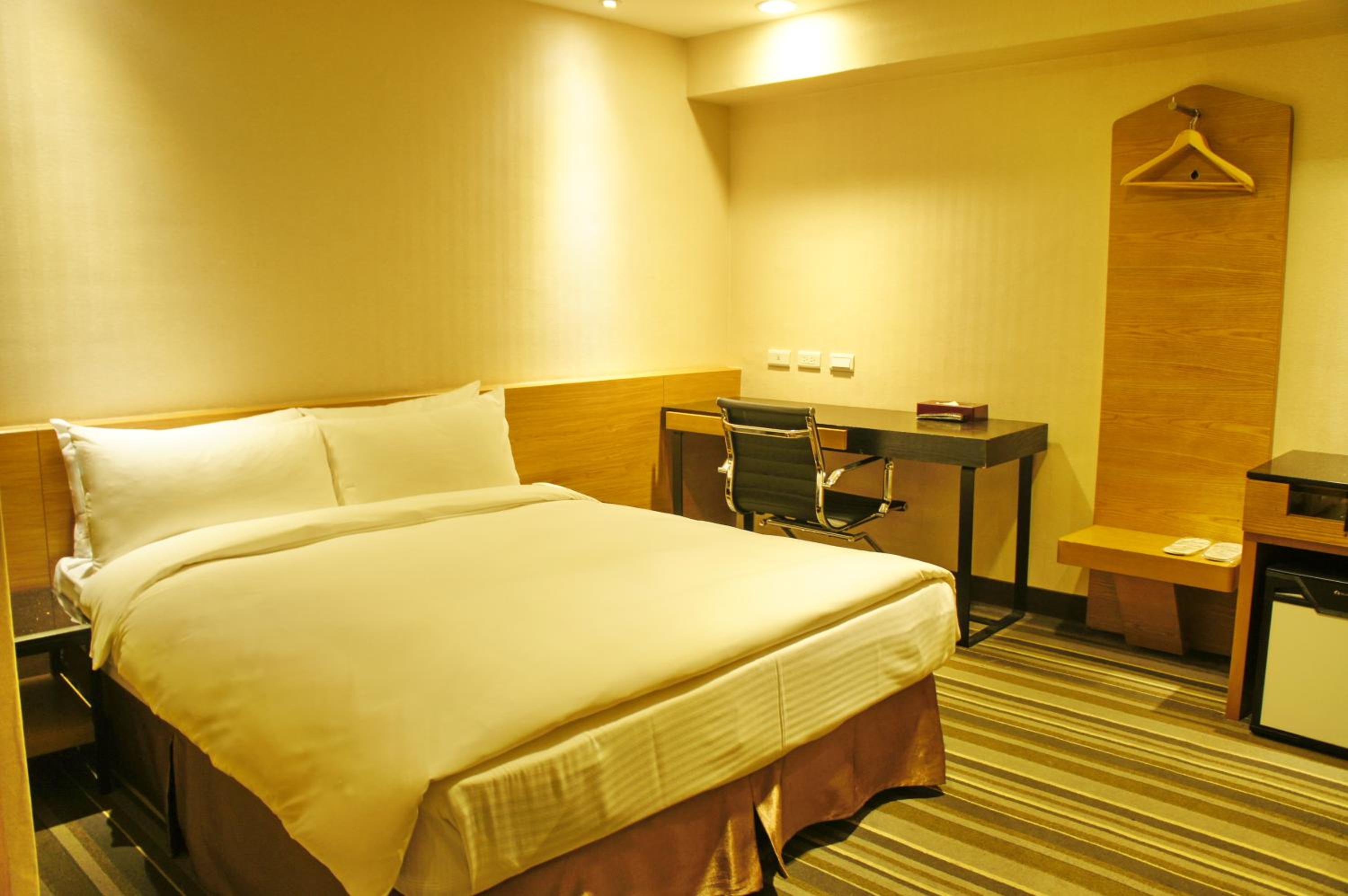 Deluxe Double Room photo 3