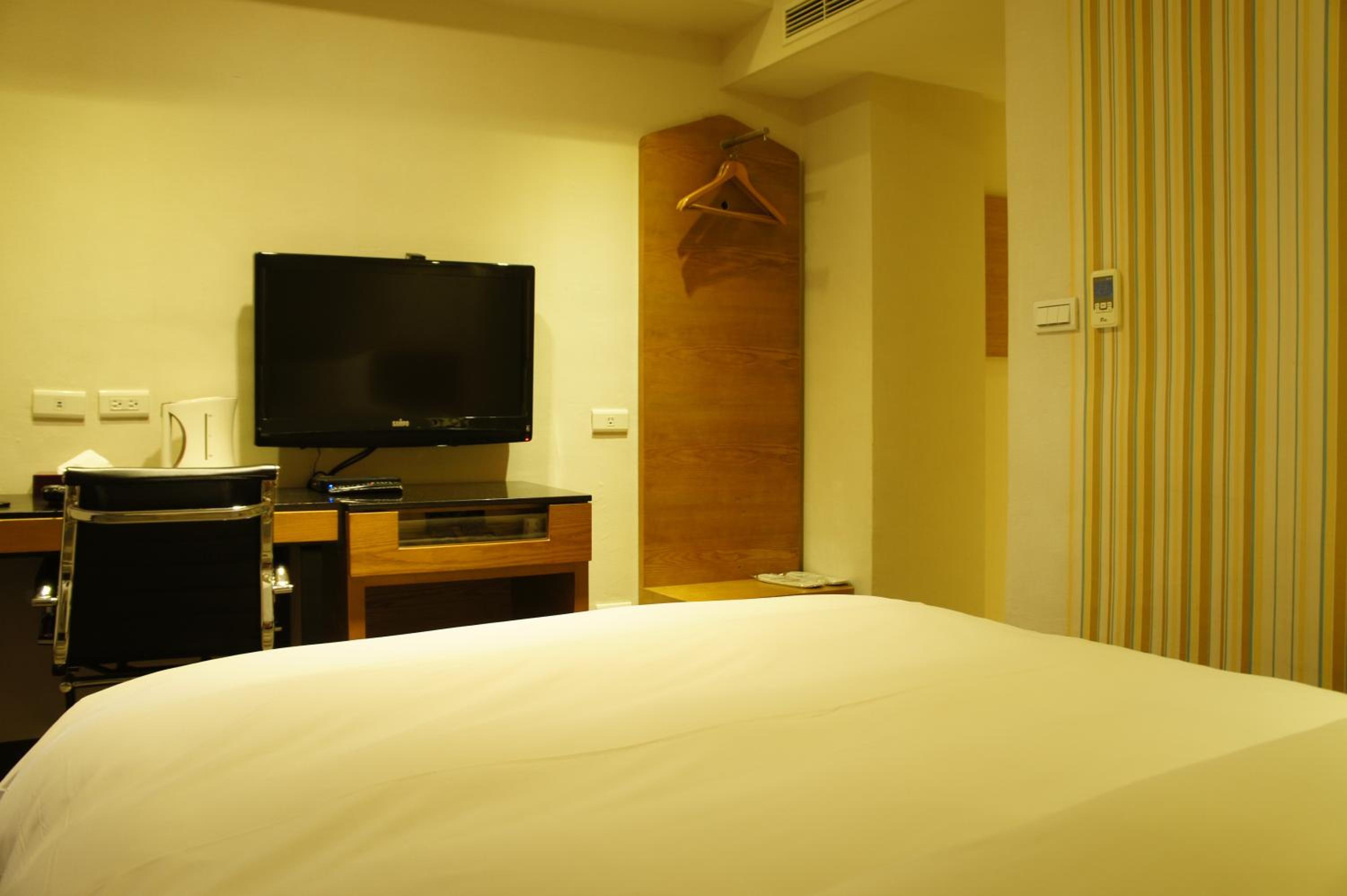 Standard Double Room photo 2