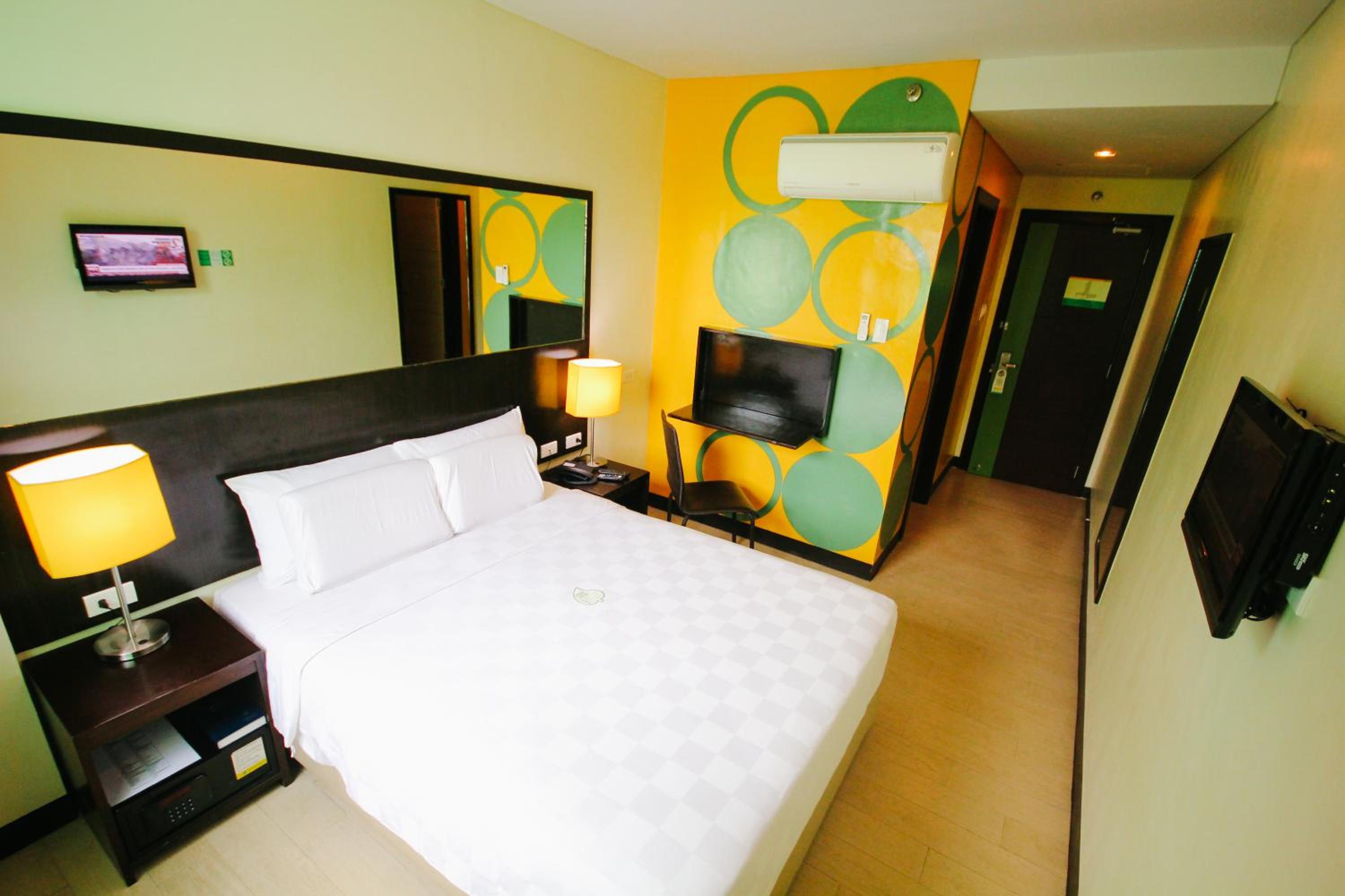 Queen Room - Photo 1