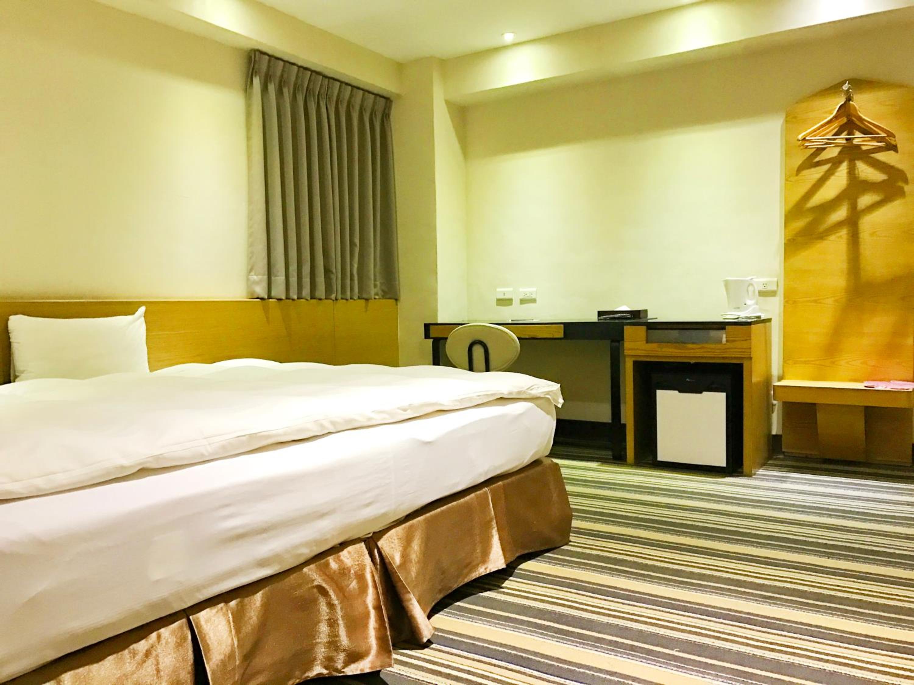 Deluxe Twin Room photo 3
