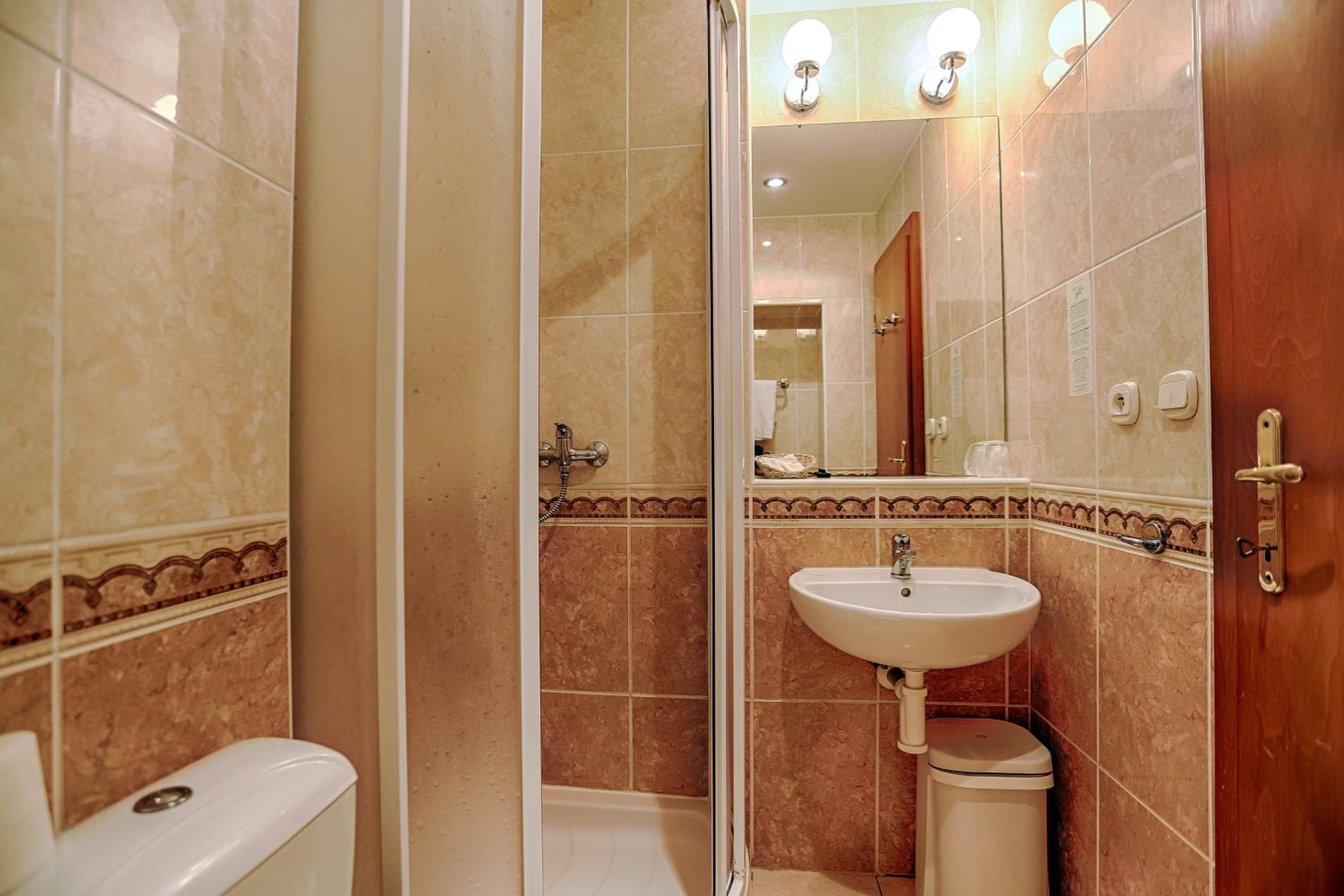 Standard Single Room
