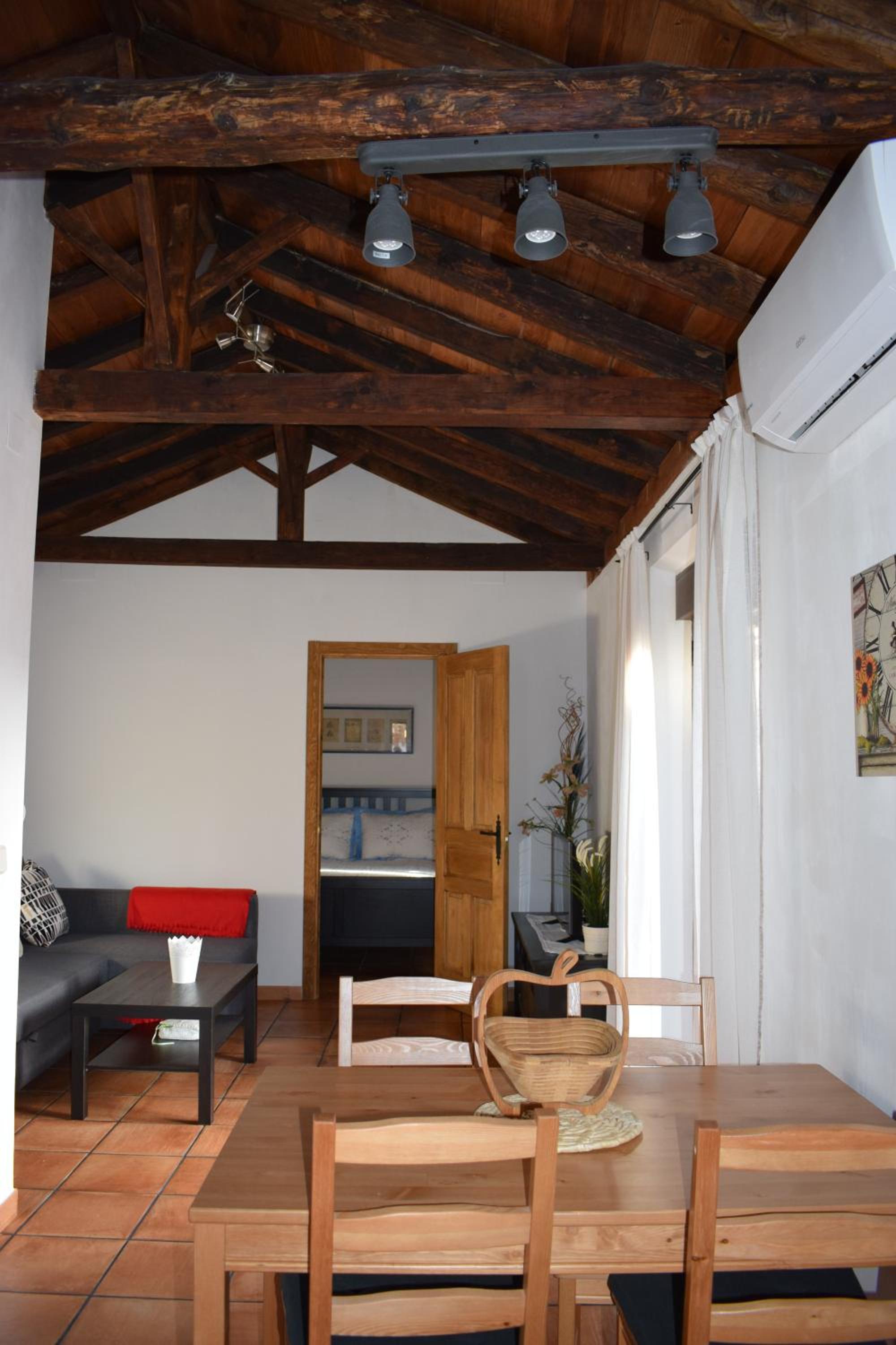 One-Bedroom Apartment - Photo 1