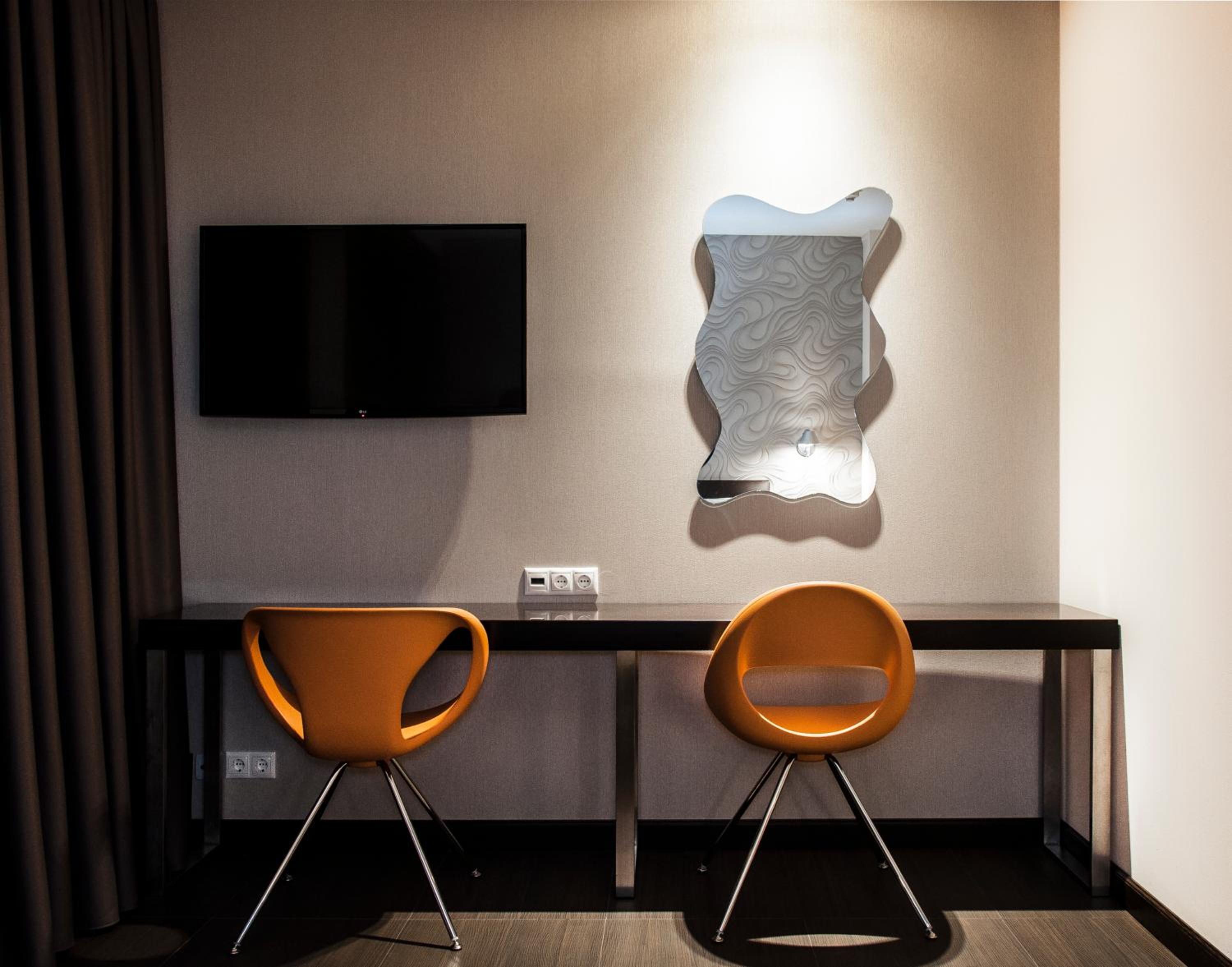 Double or Twin Room - Photo 4