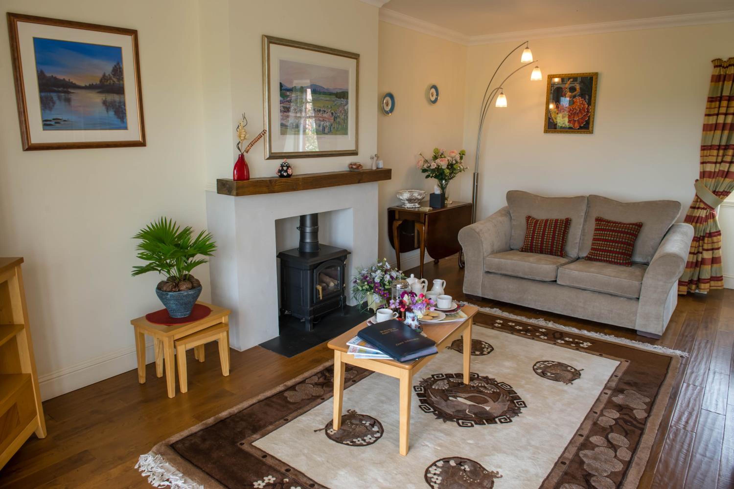 Three-Bedroom House photo 1