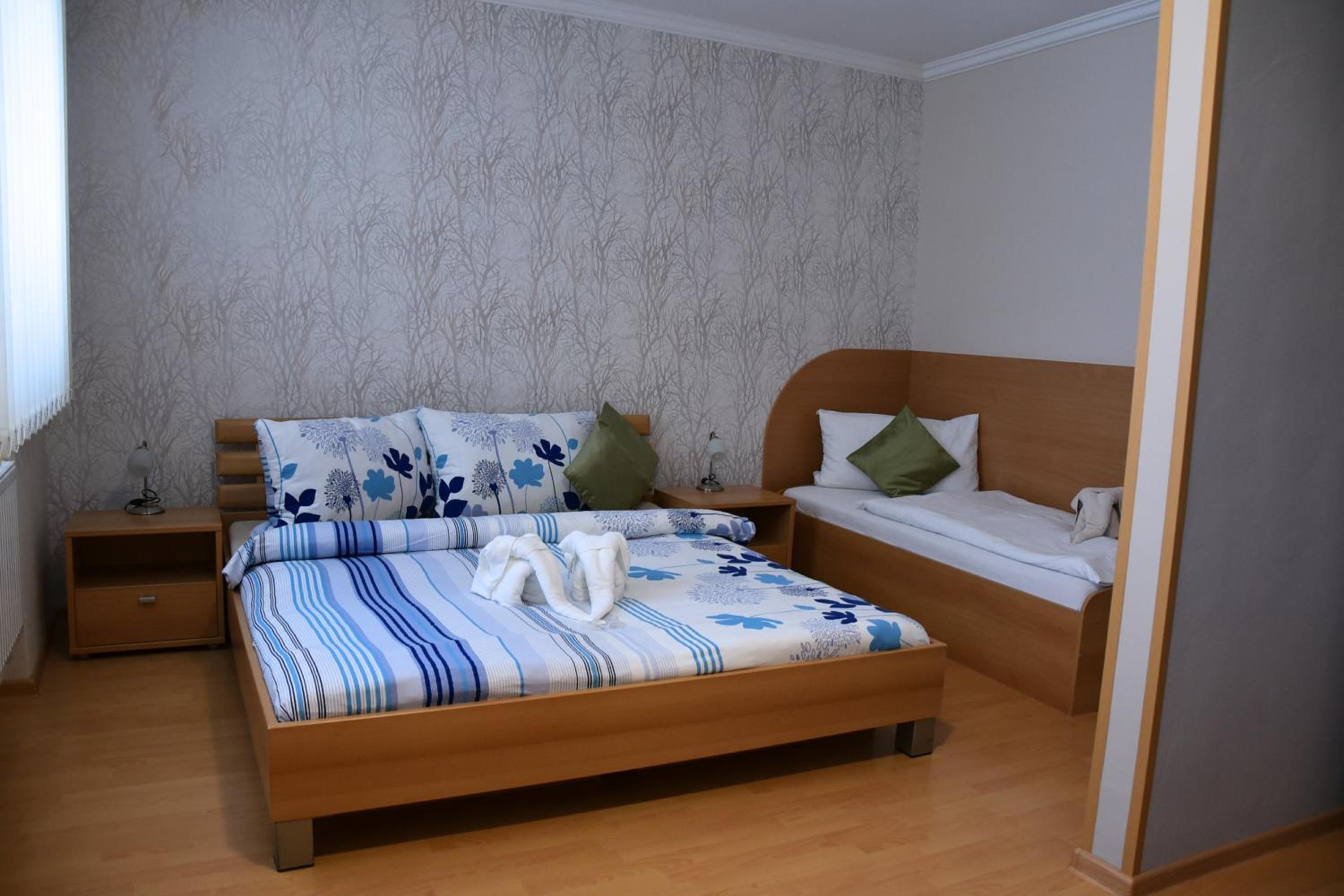 Triple Room with Bathroom photo 1