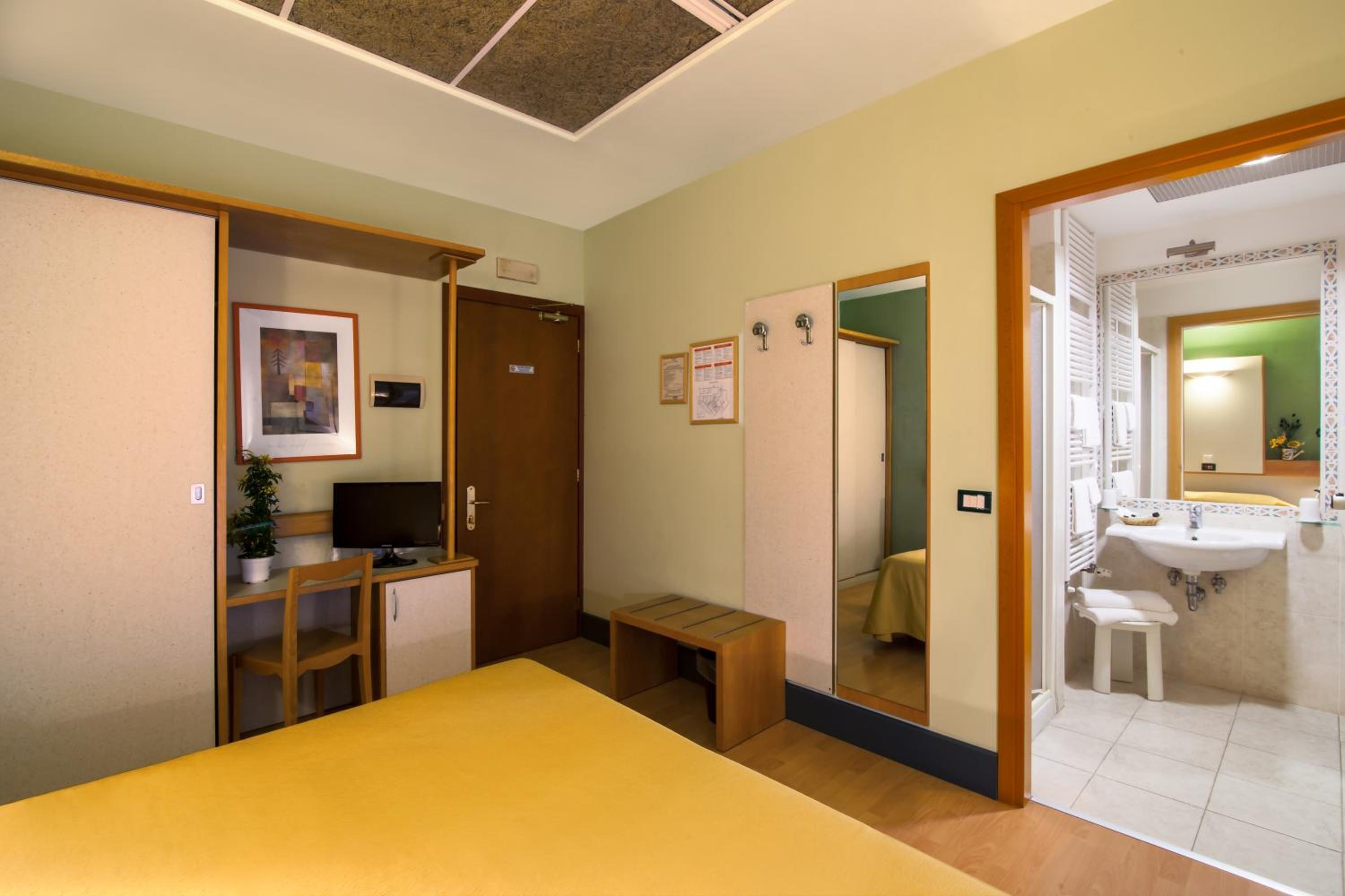 Economy Double Room