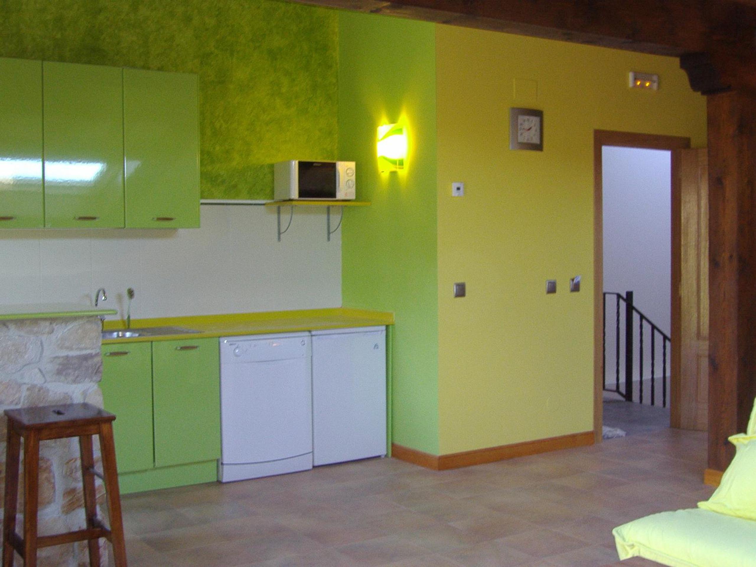 One-Bedroom Apartment - Photo 16
