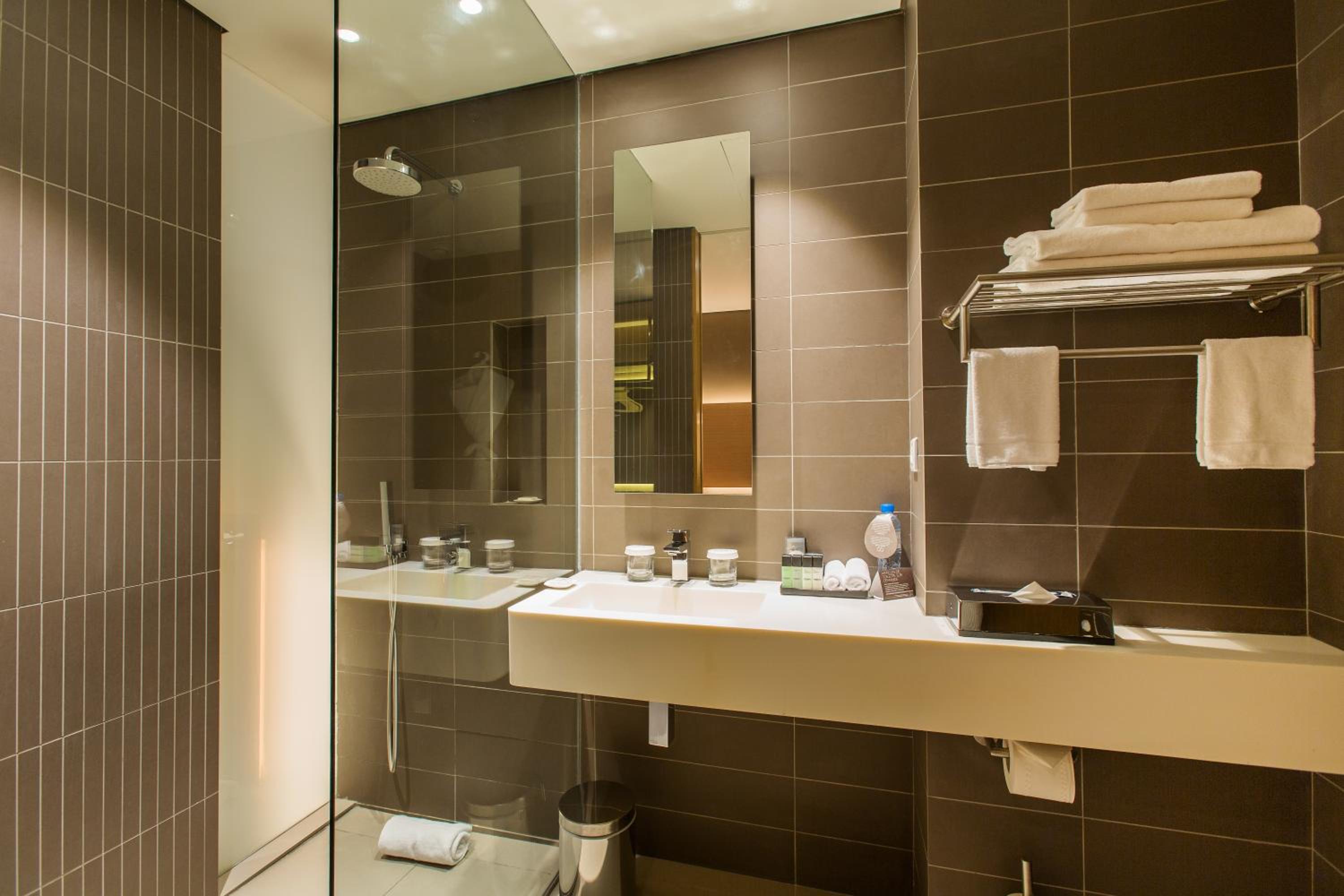 Standard Double Room - Photo 4