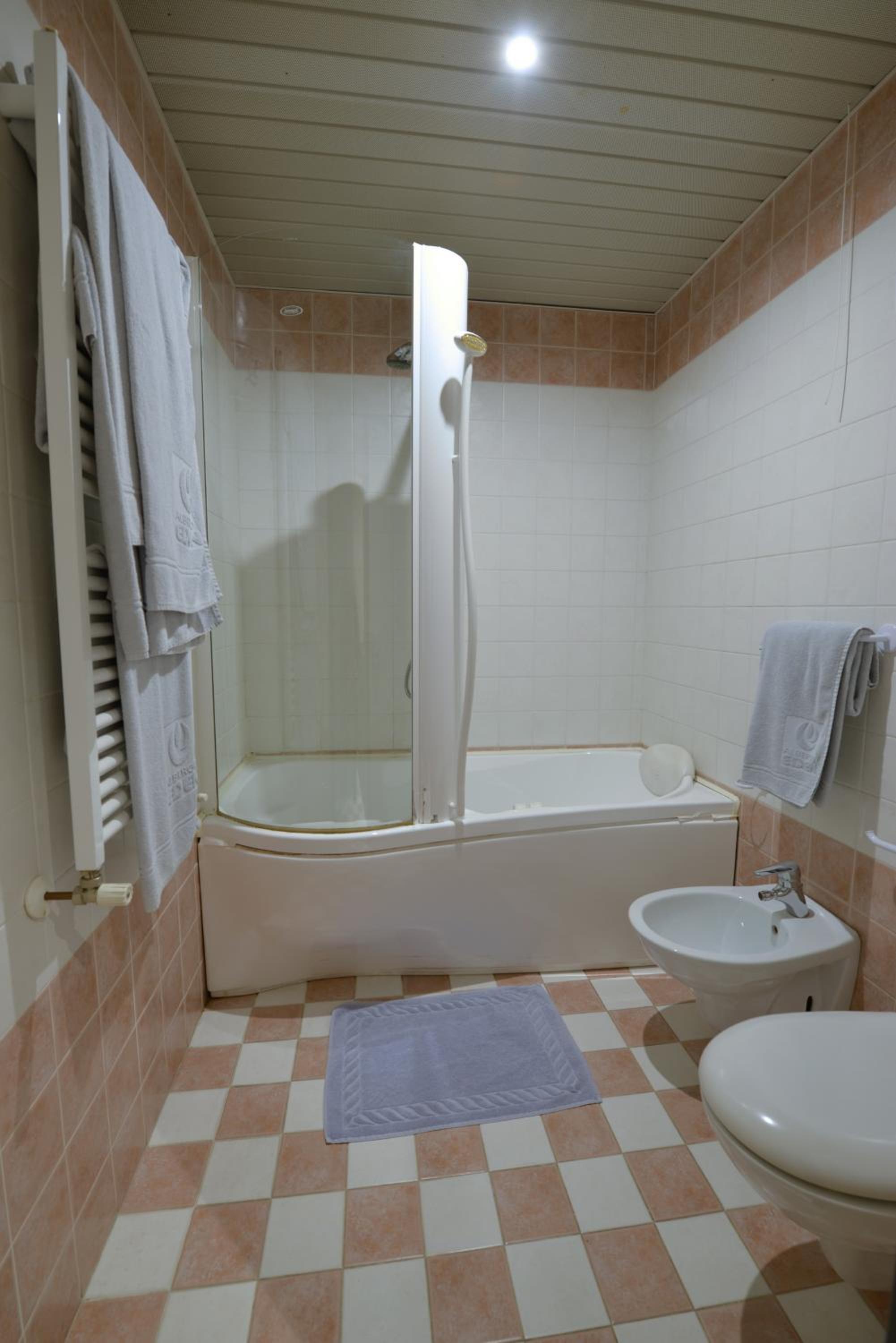 Family Room with Bath photo 3
