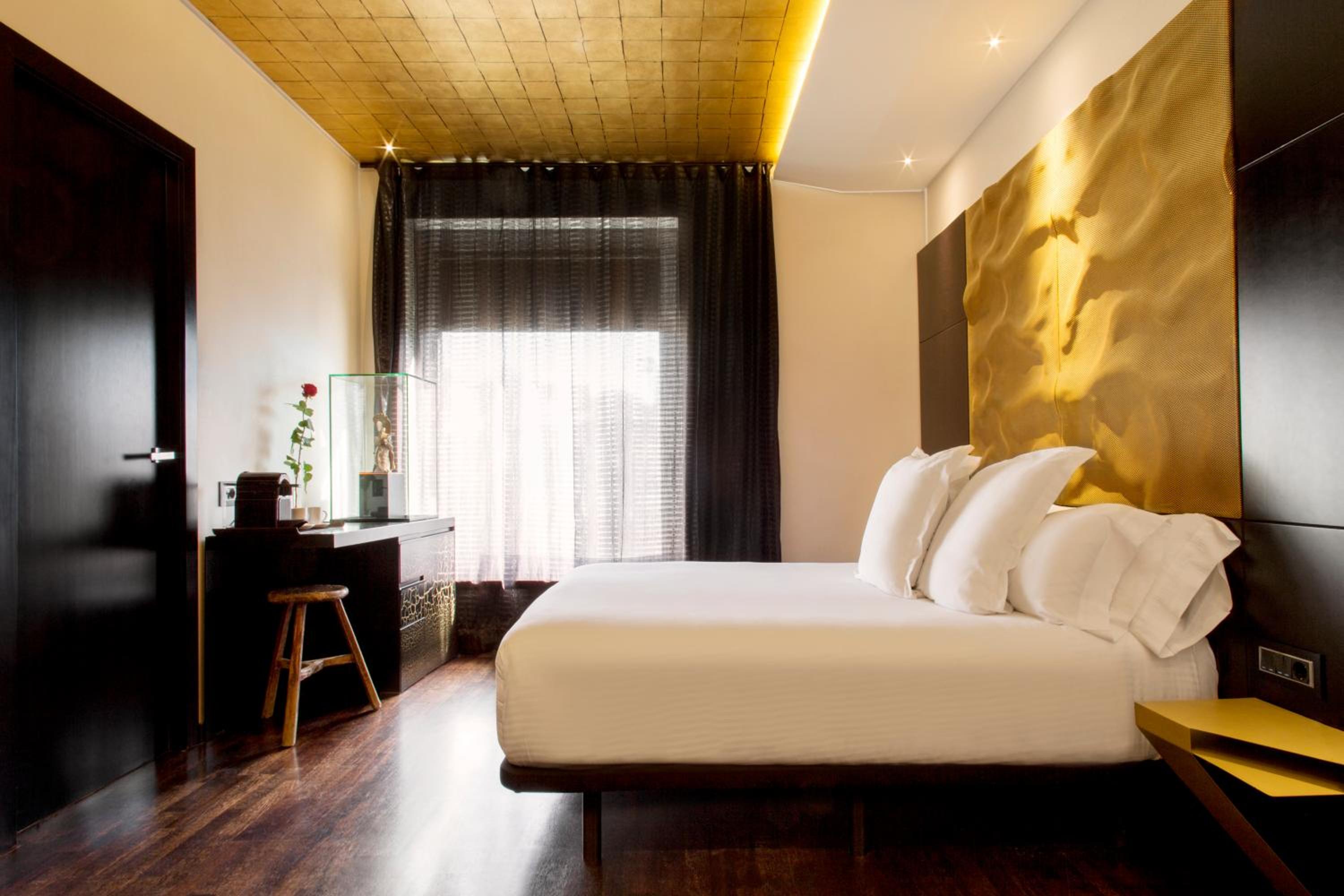Superior Double or Twin Room (1-2 Adults) thumbnail 5