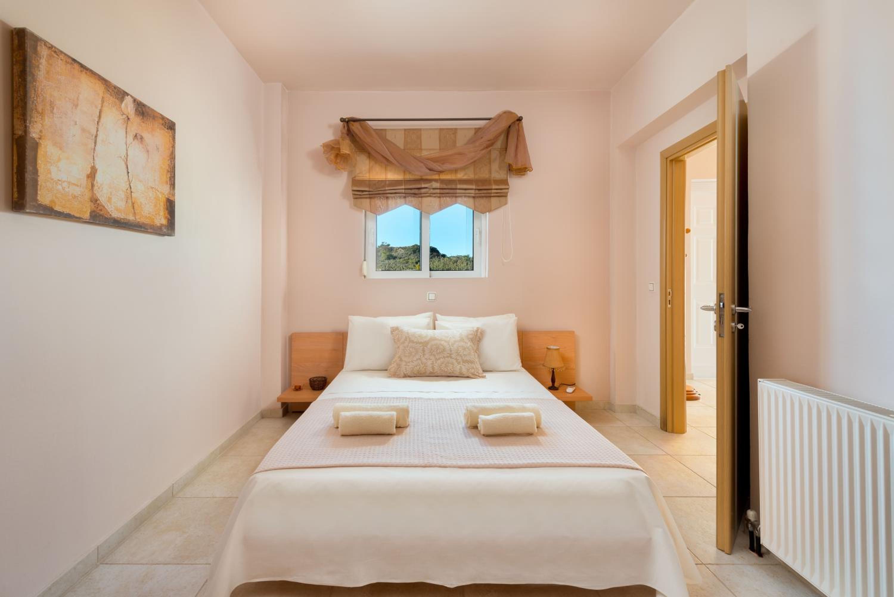 Villa photo 2