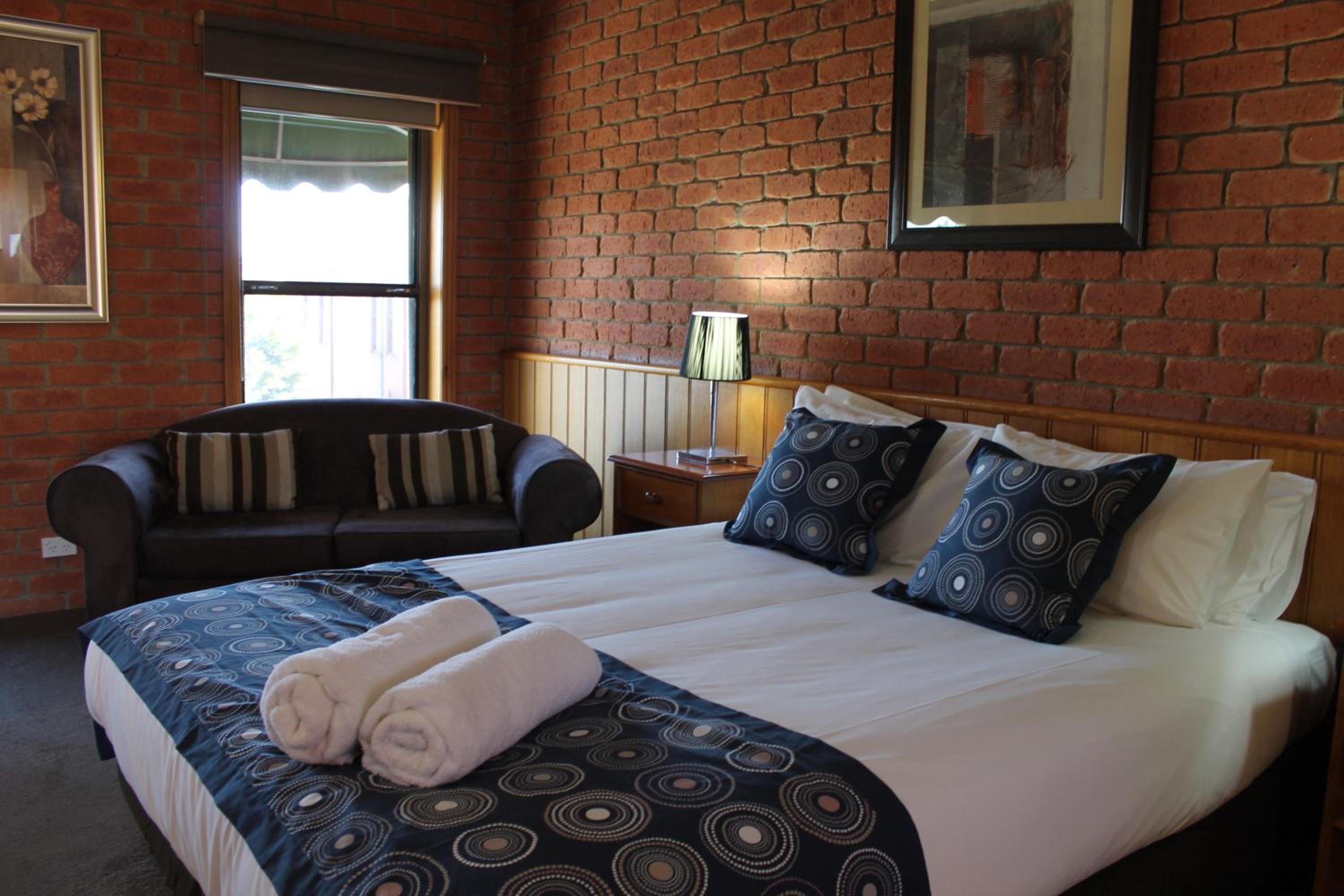 Deluxe King Room photo 1