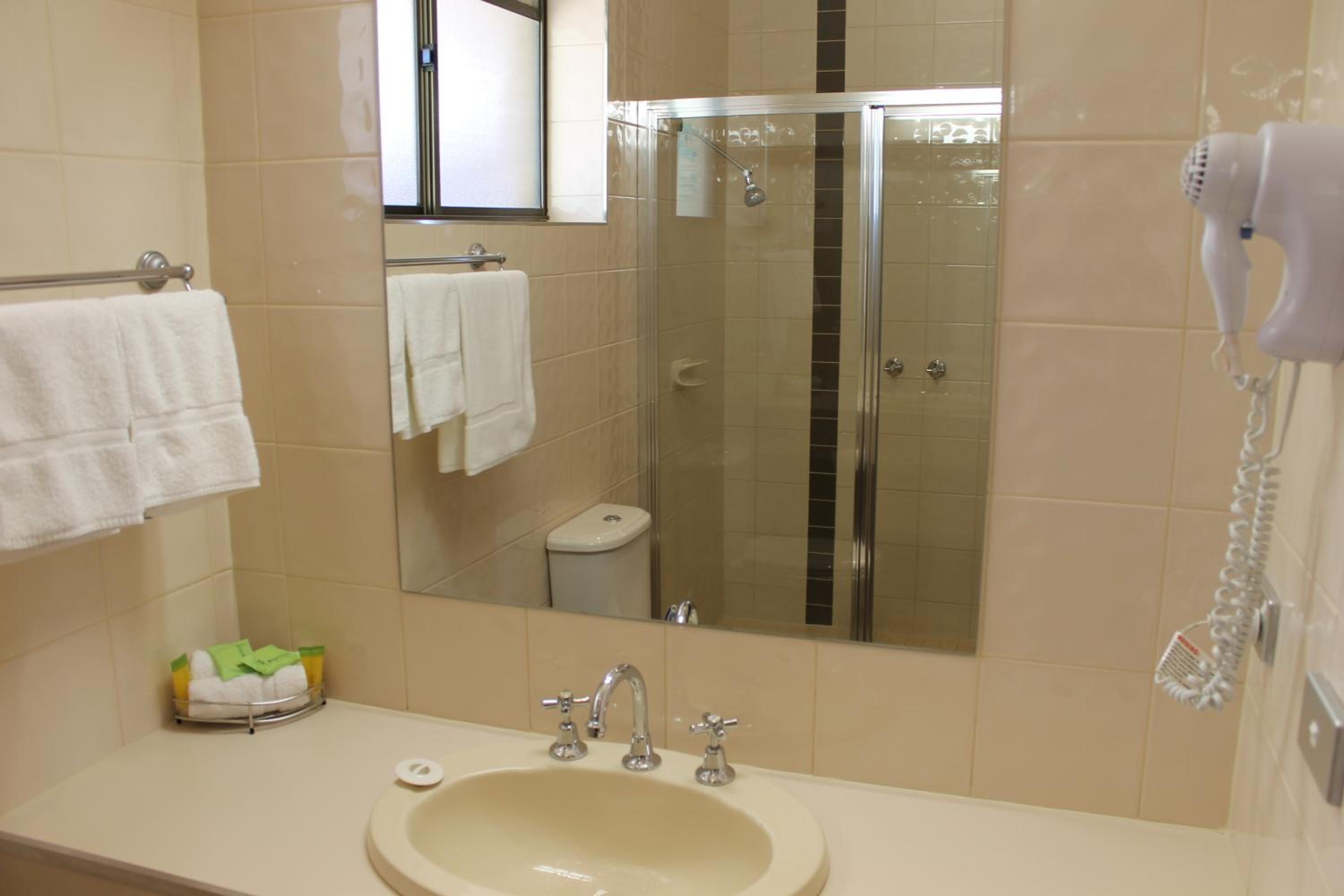 Deluxe King Room photo 2