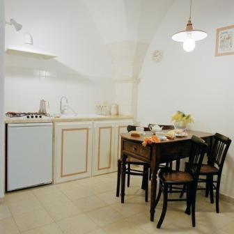 One-Bedroom Apartment (4 Adults) - Photo 7