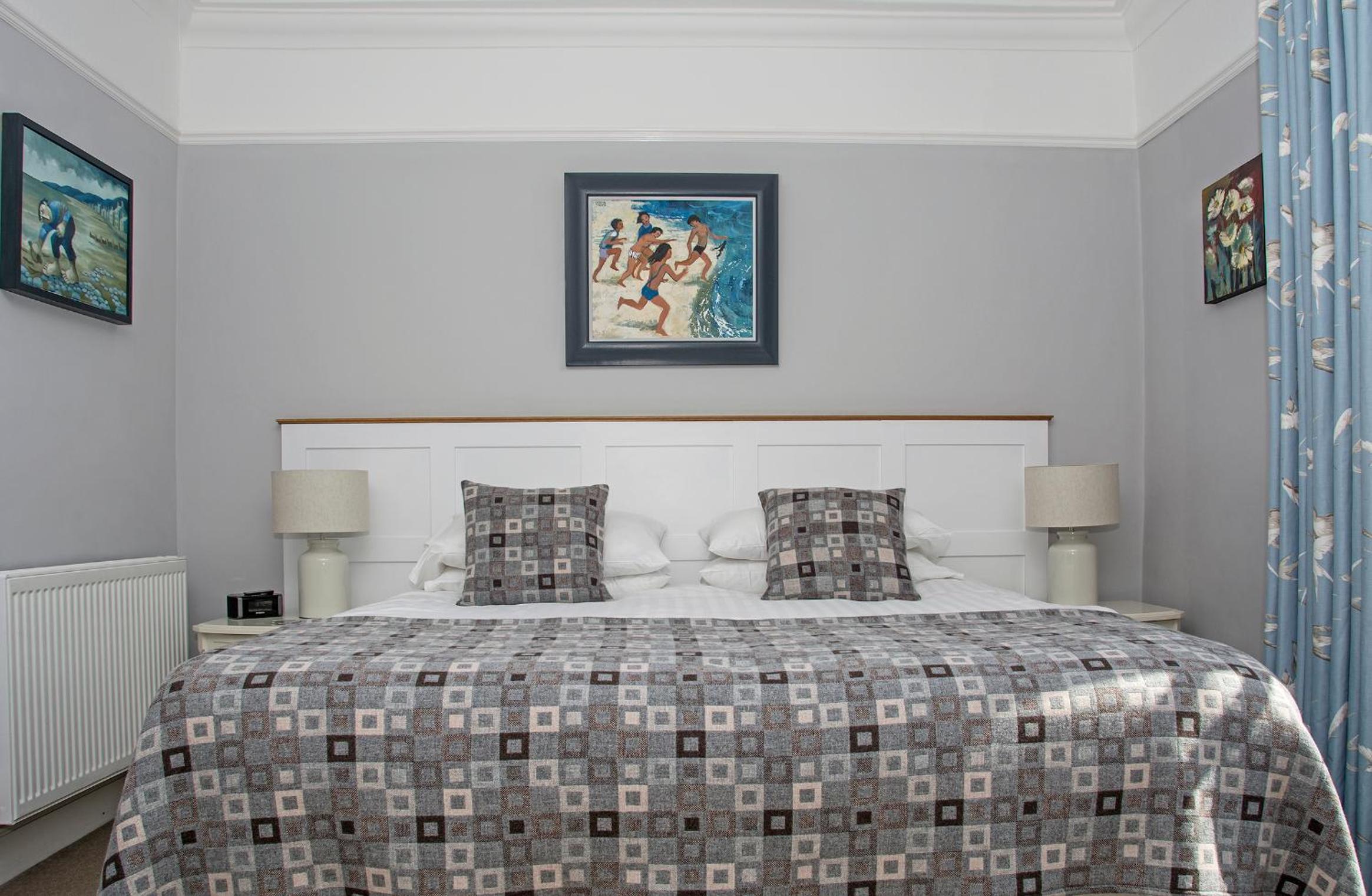 Large Double or Twin Room - Photo 5