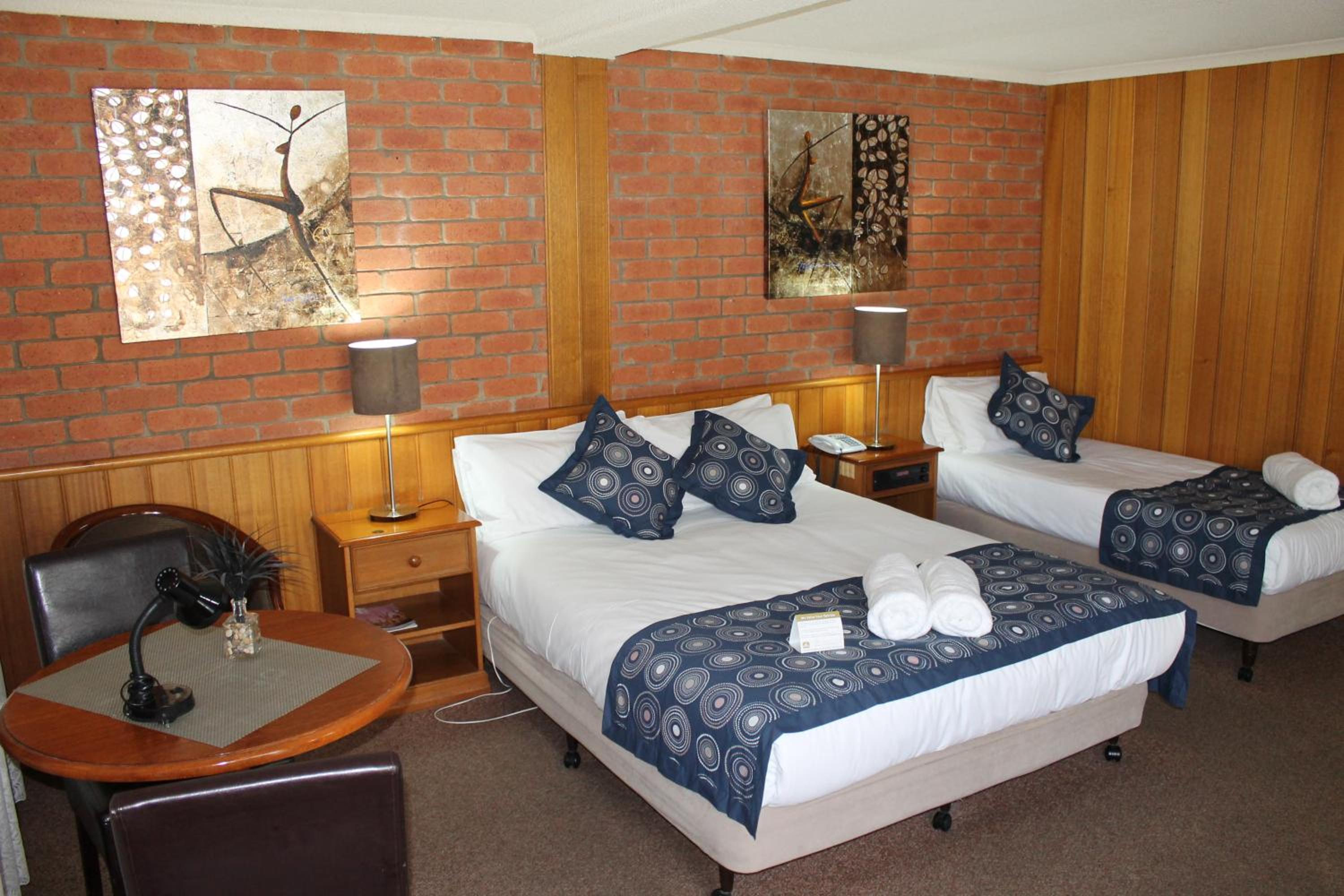 Standard Triple Room photo 2