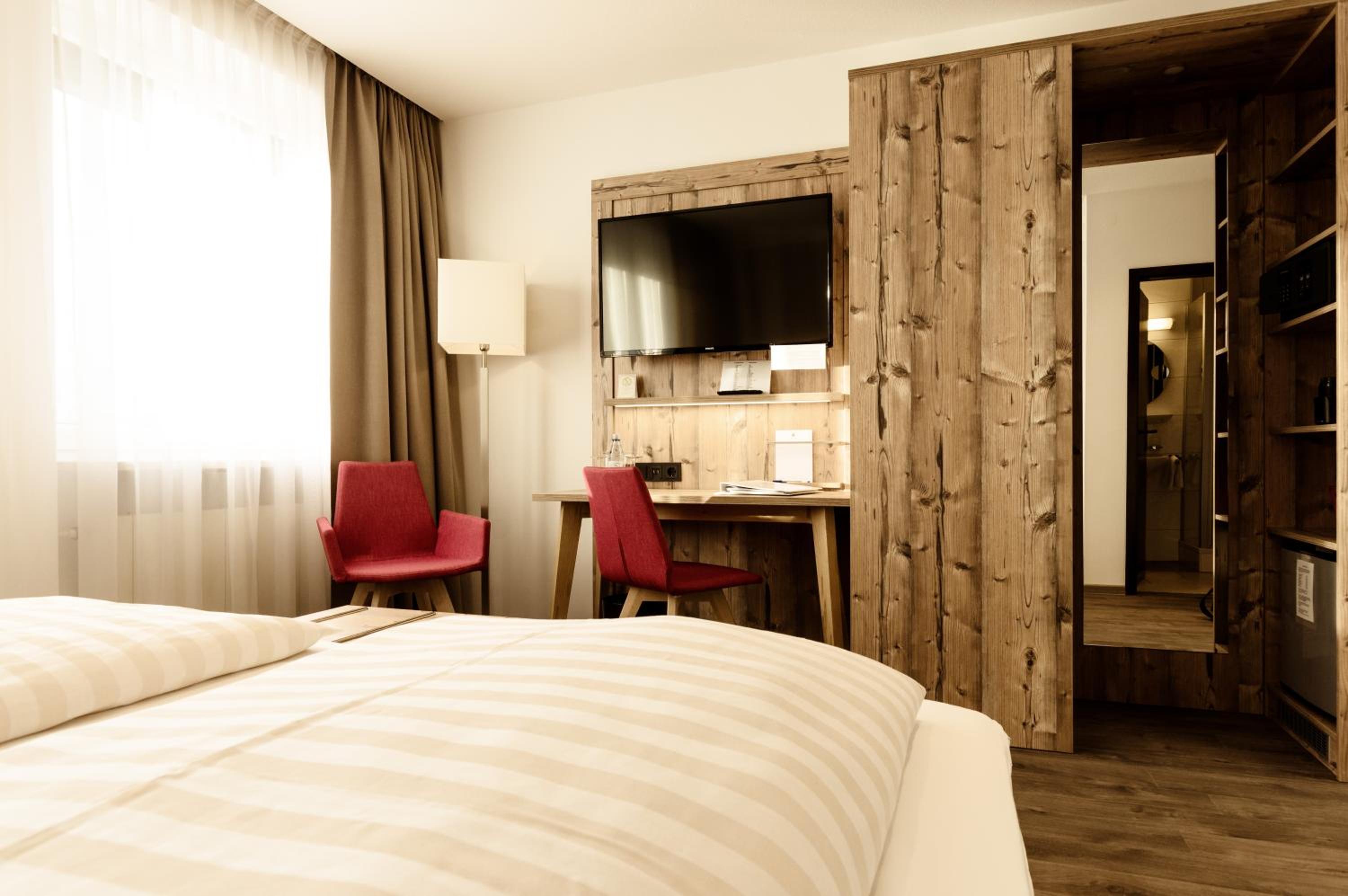 Double Room - Photo 15
