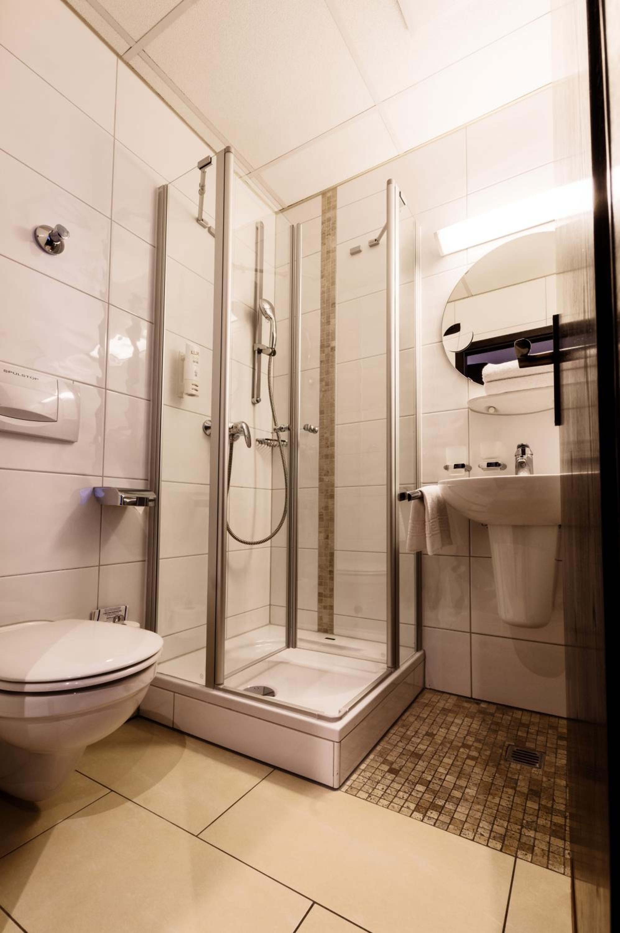 Double Room - Photo 2