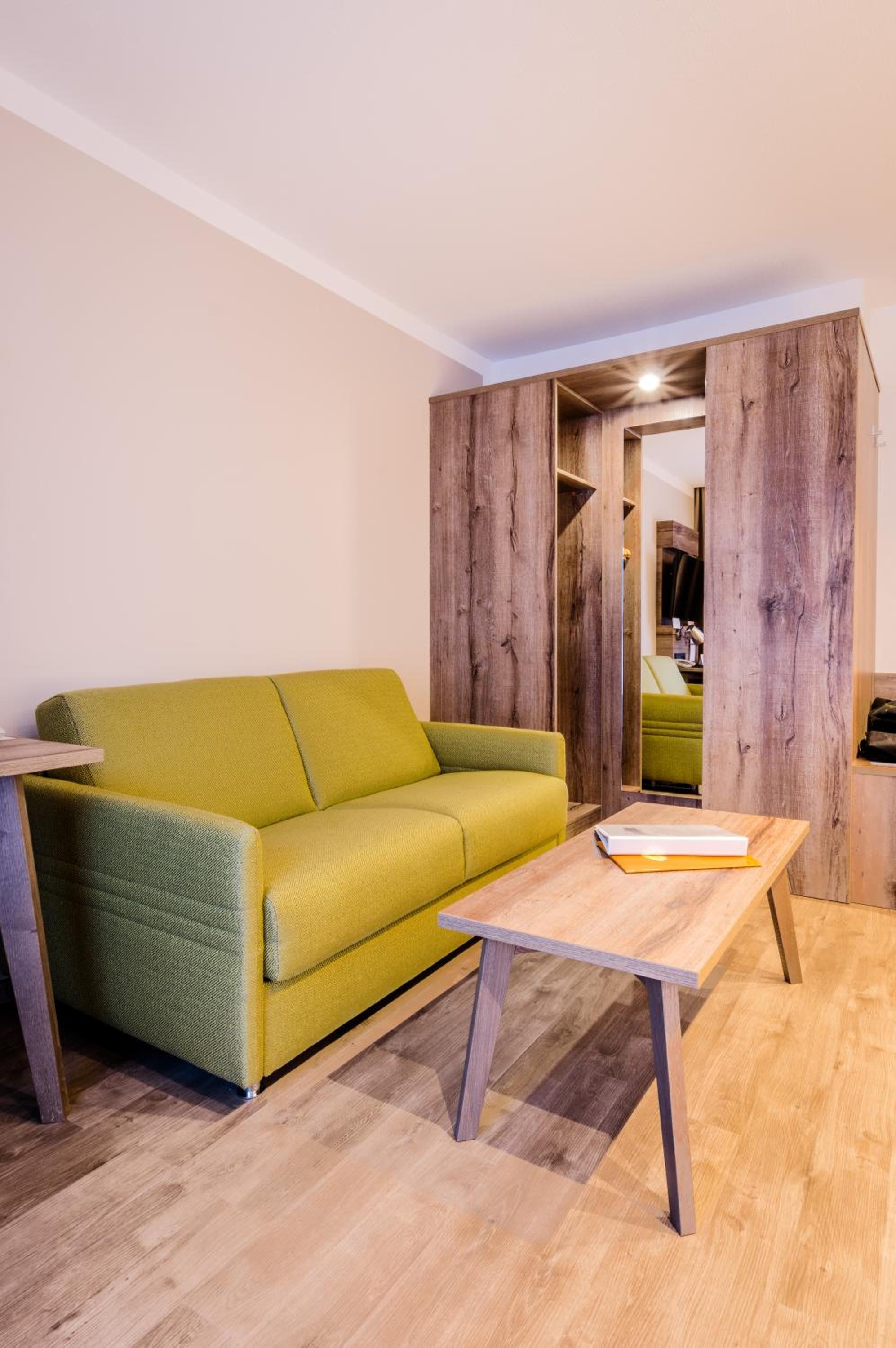 Double Room - Photo 8