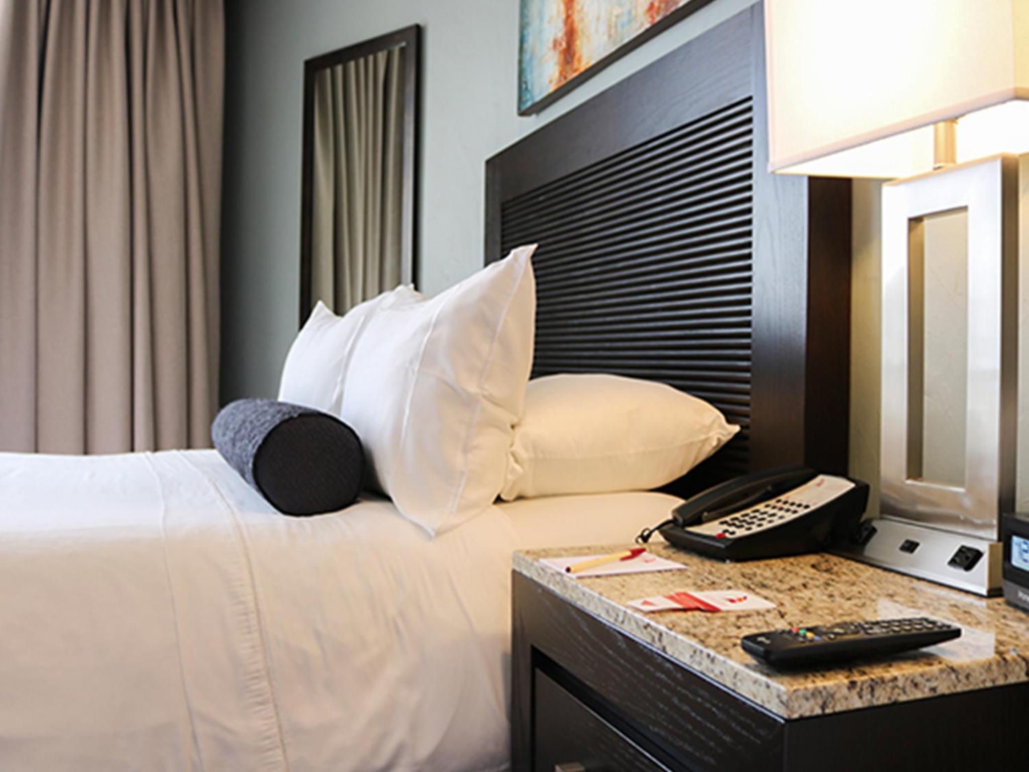 Deluxe Suite - Photo 1