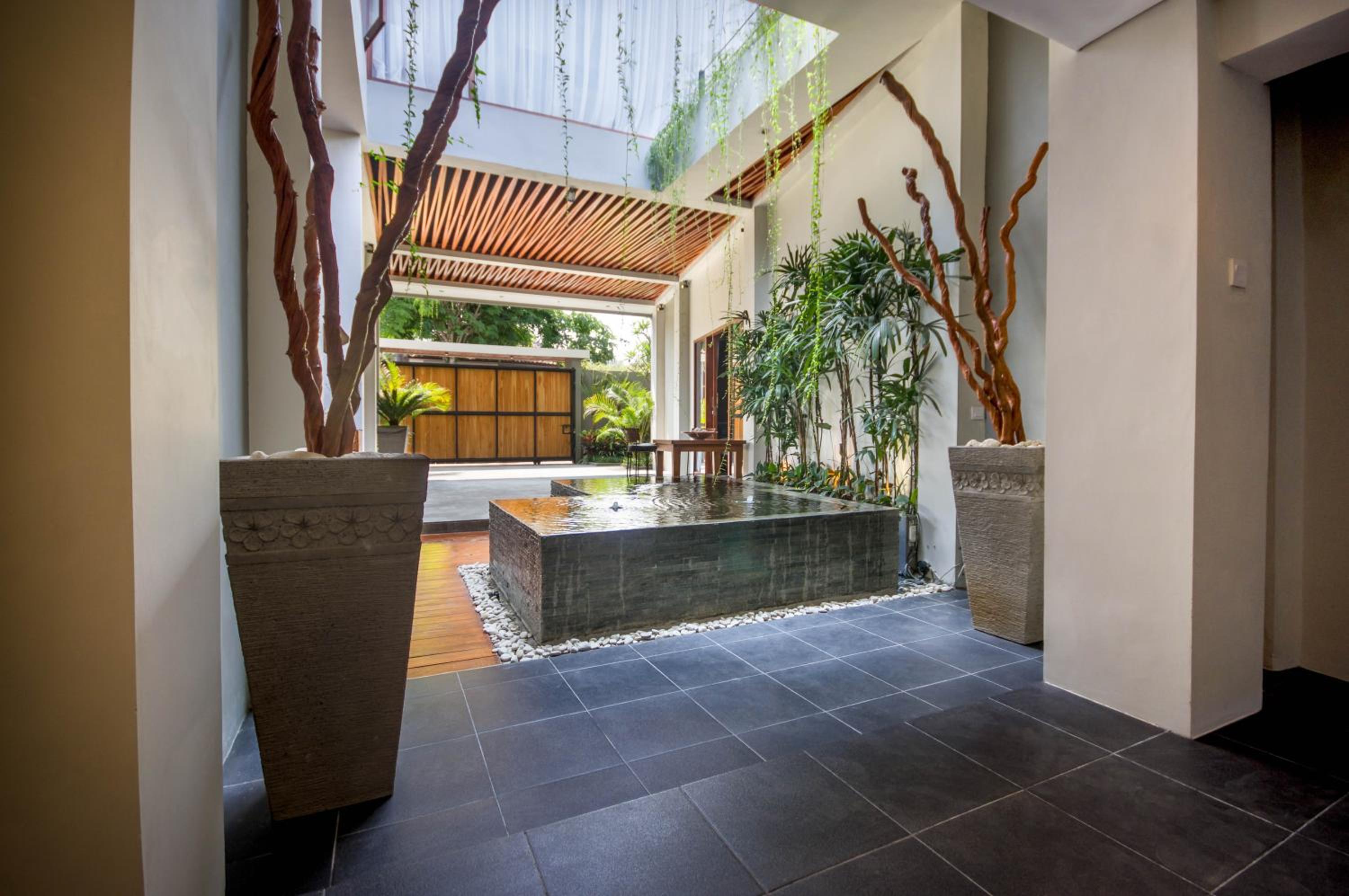 Villa with Sea View - Photo 10