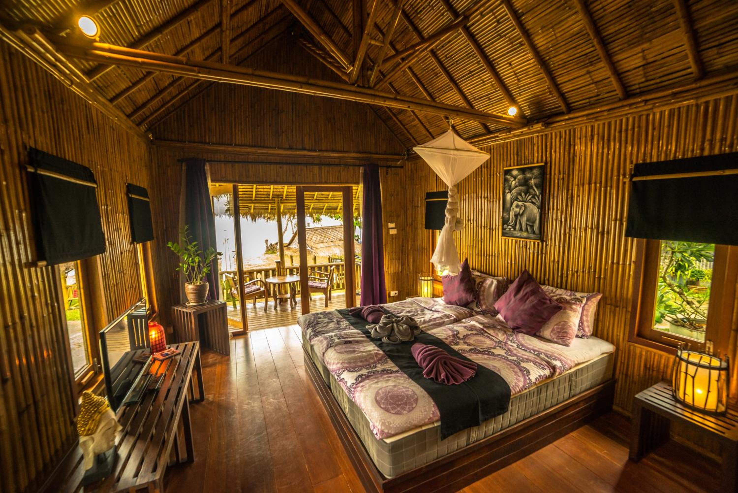 Bungalow - Beach Front