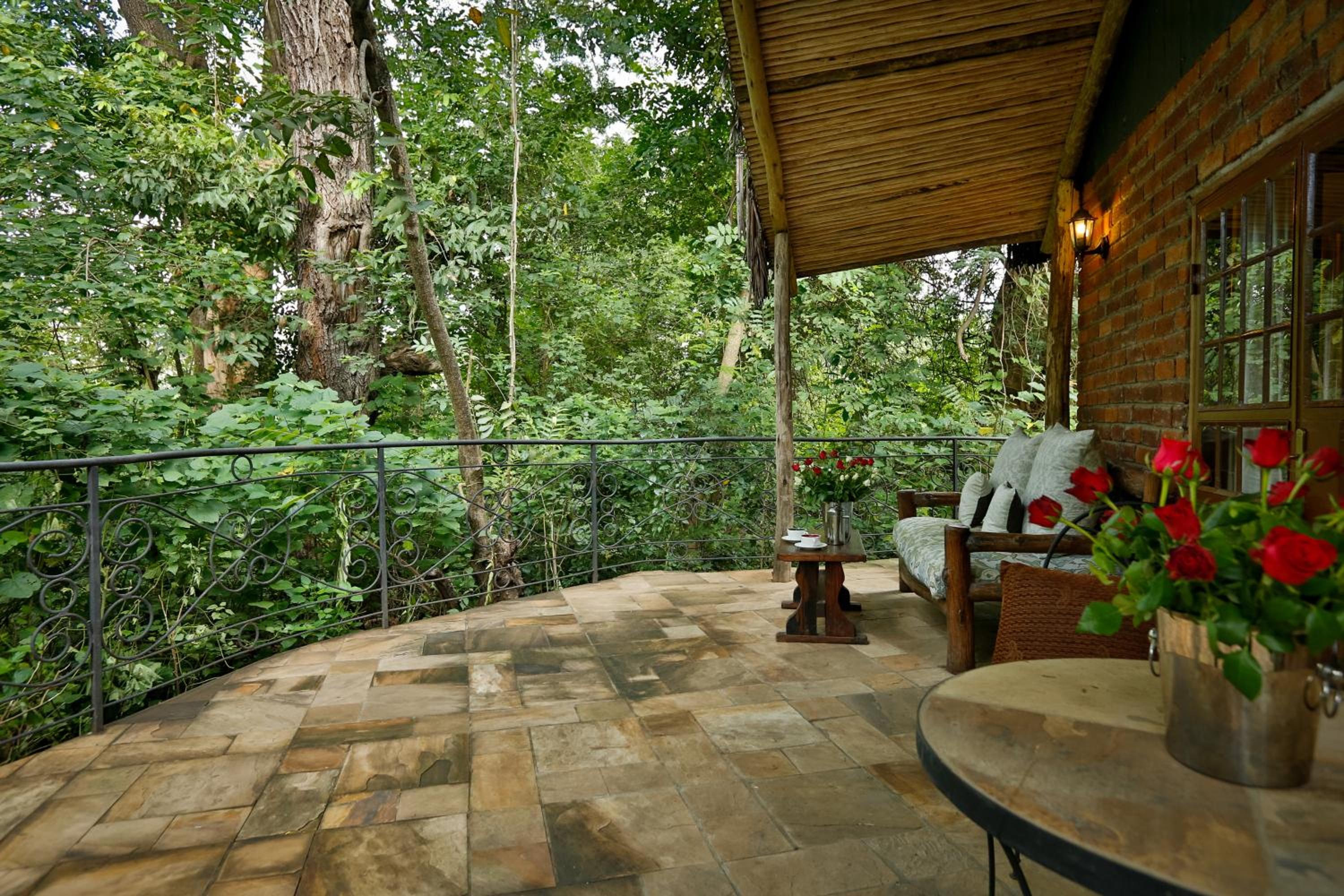 Villa with Garden View - Photo 3