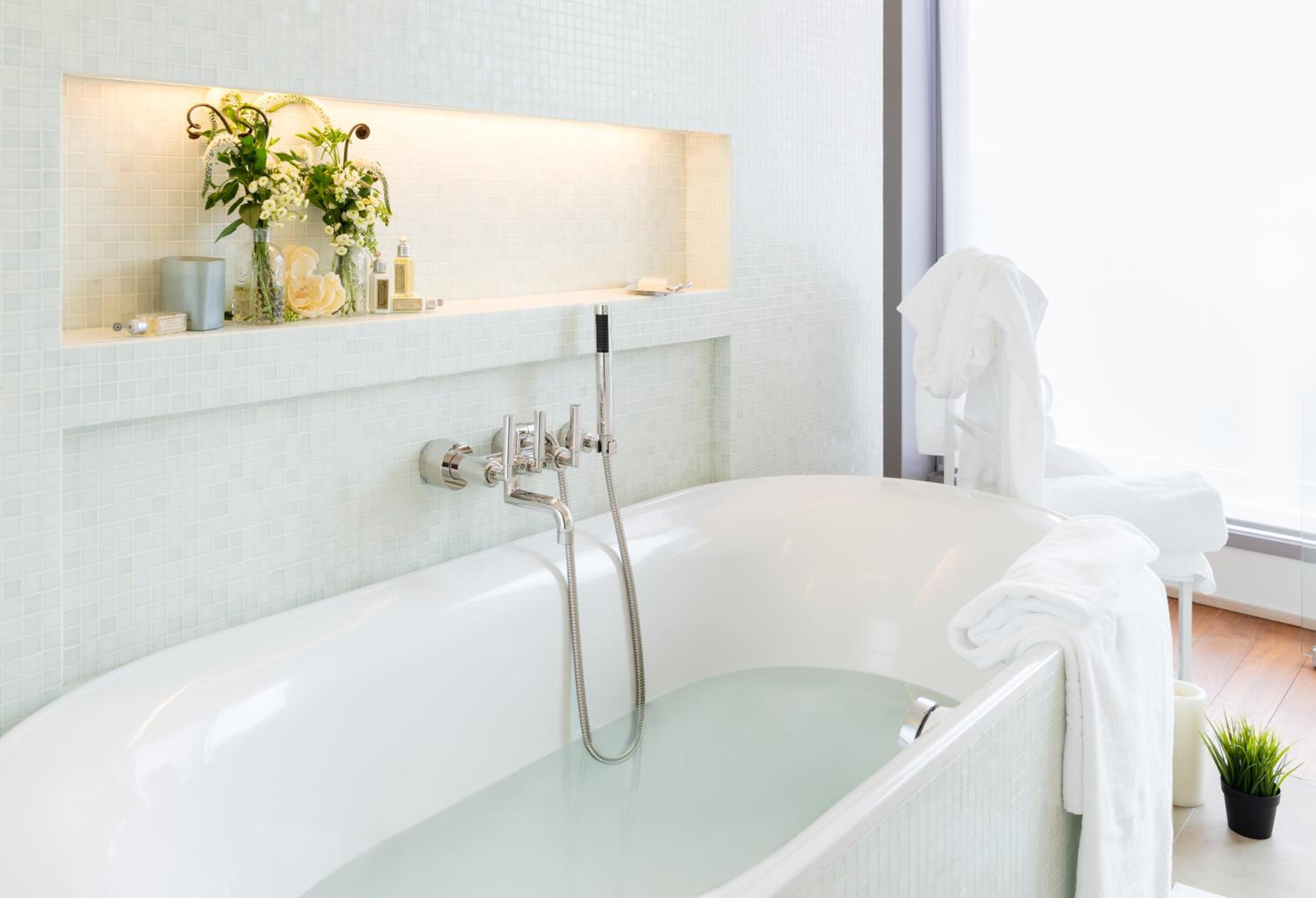 Harbor & City View Suite