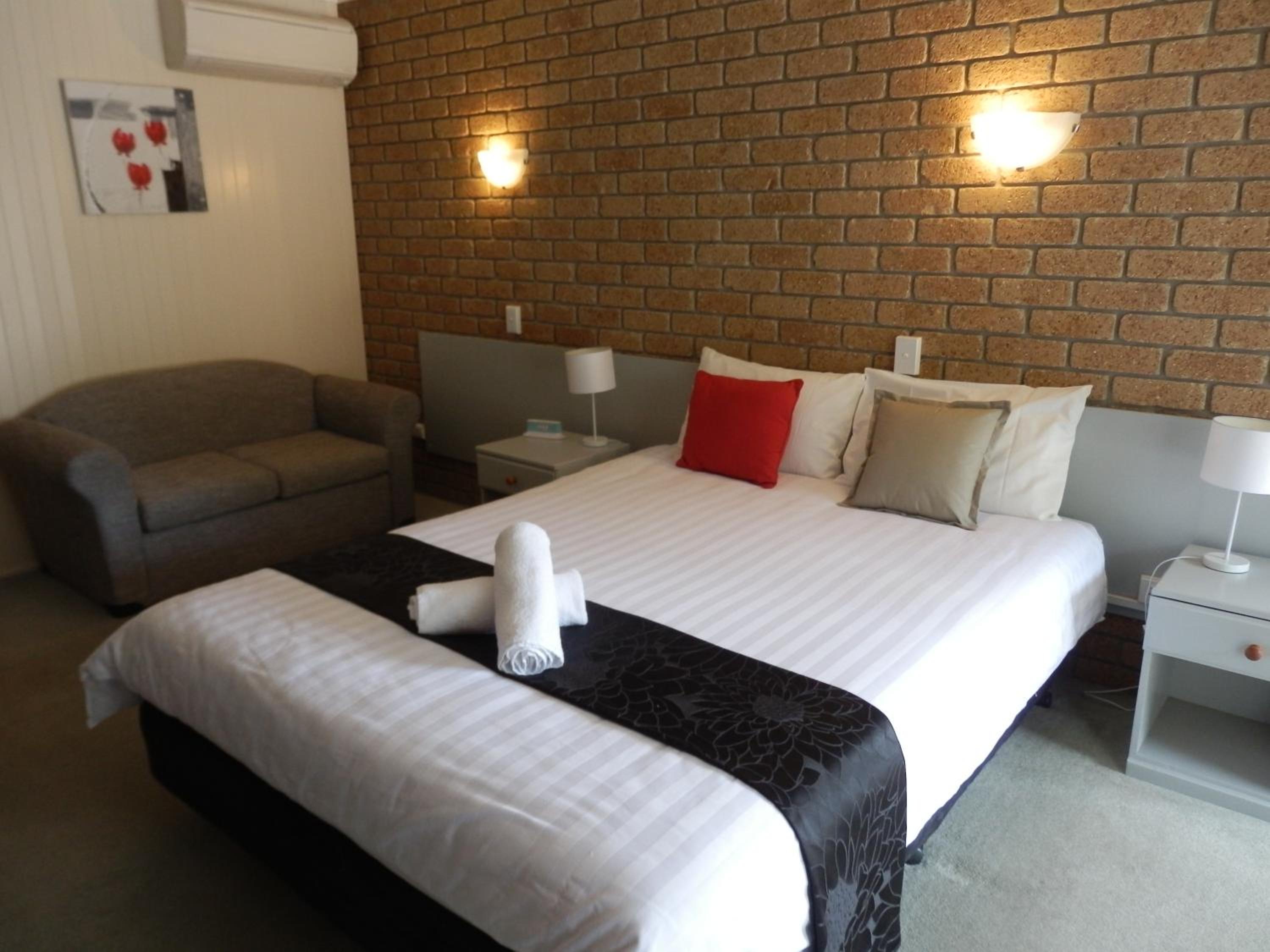 Queen Room photo 3