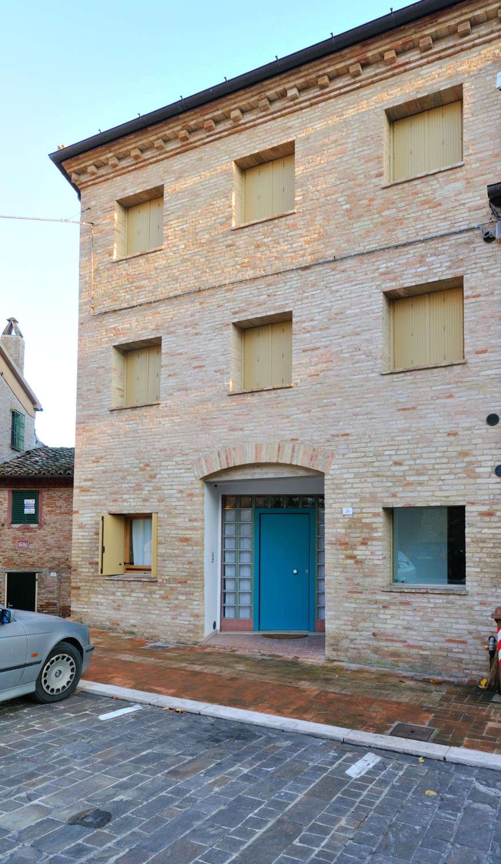 One-Bedroom Apartment - Separate Building - Photo 17
