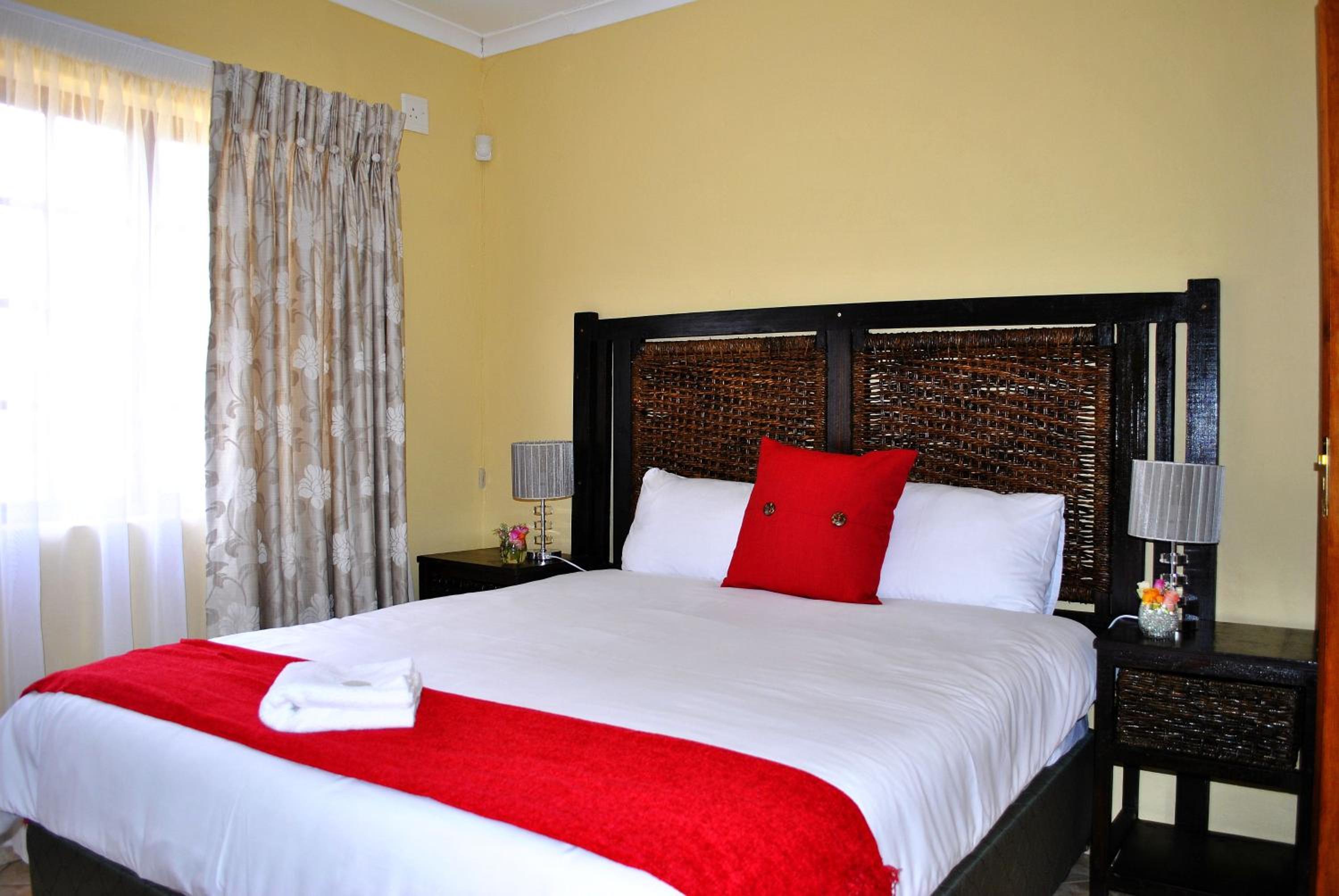 Two-Bedroom Cottage - Photo 35