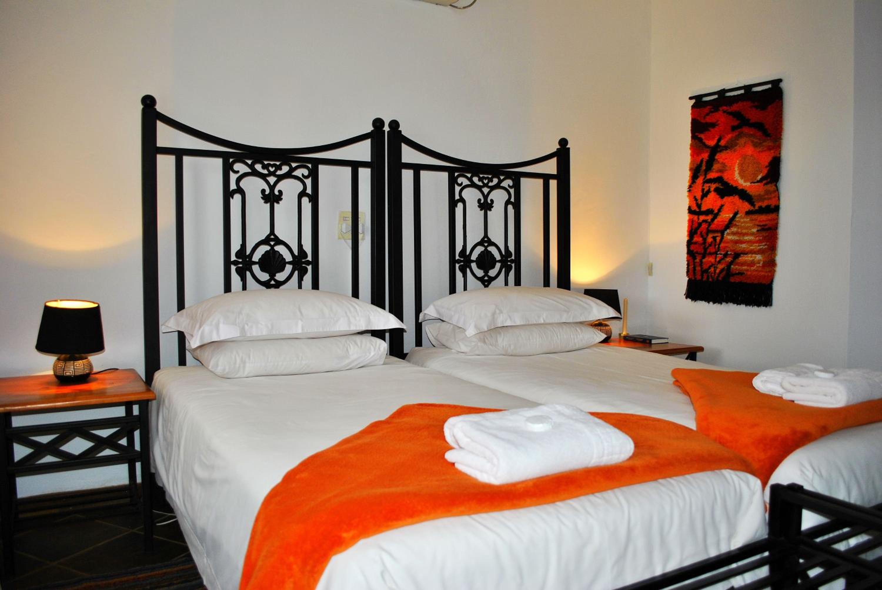 Twin or Double Room - Photo 8